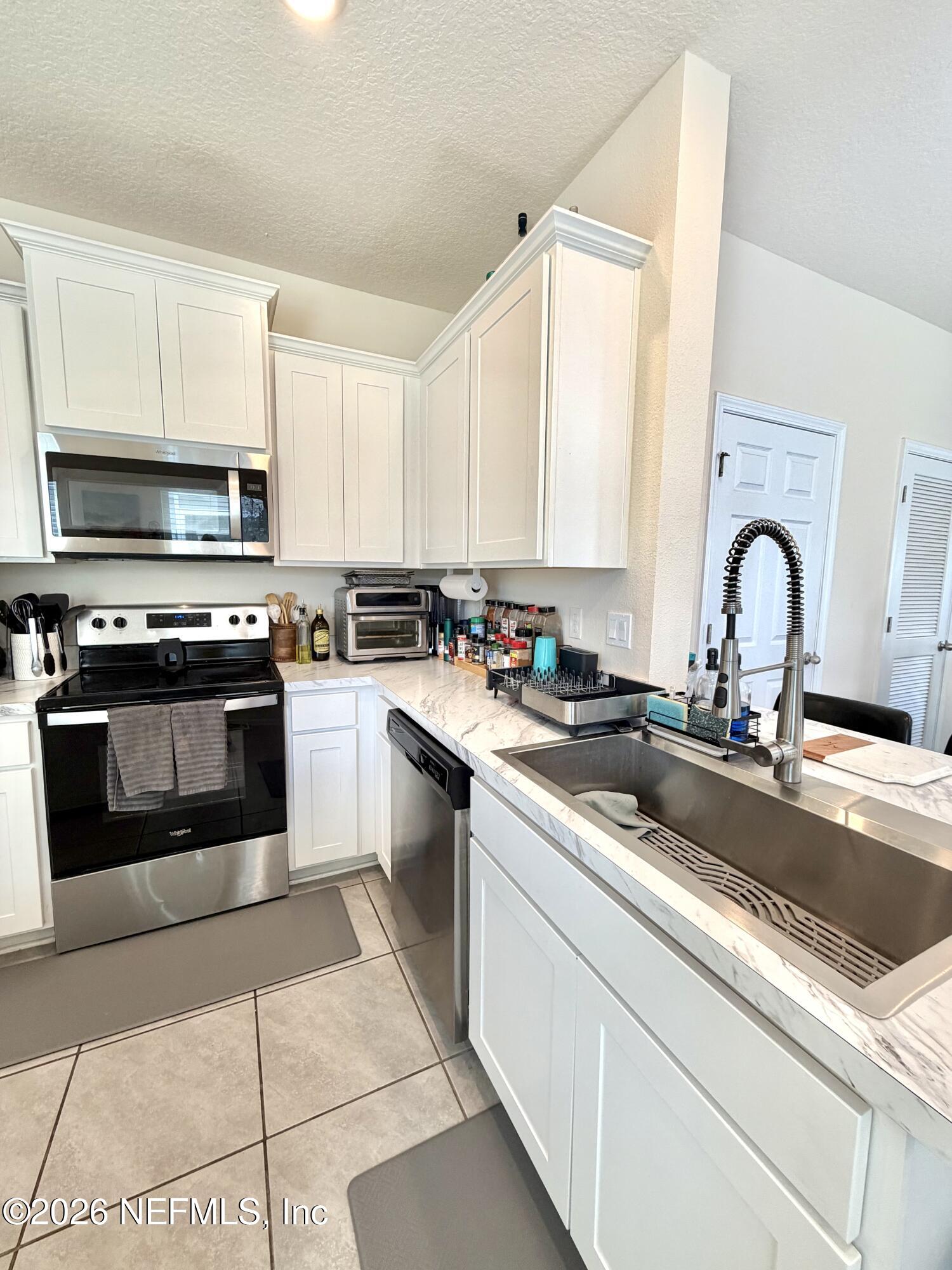 845 OBSERVATORY Parkway