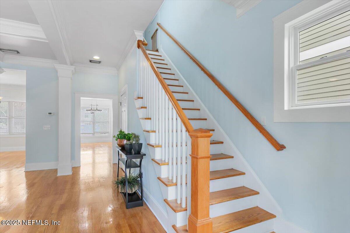 138 E 9TH Street