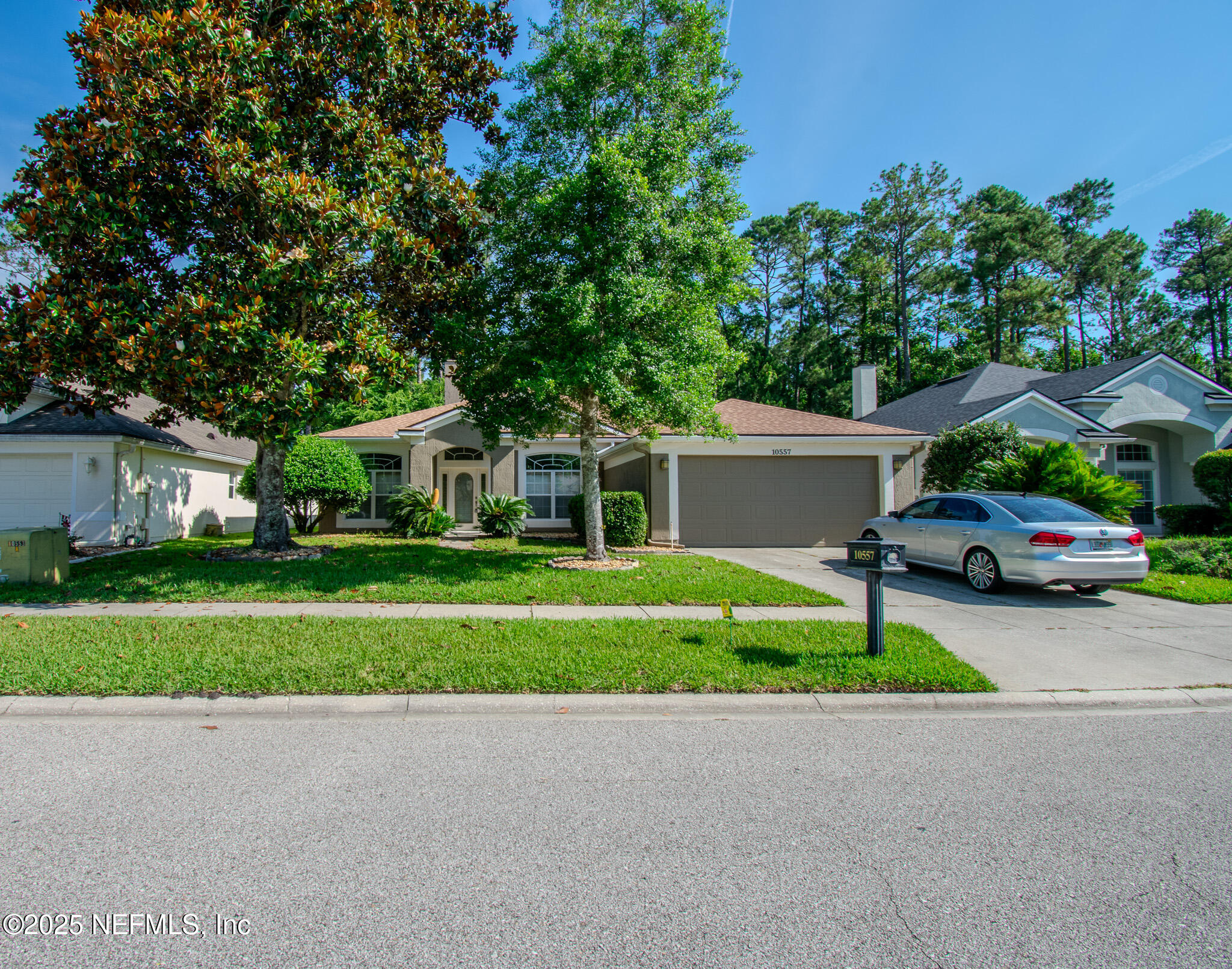 10557 ROUNDWOOD GLEN Court