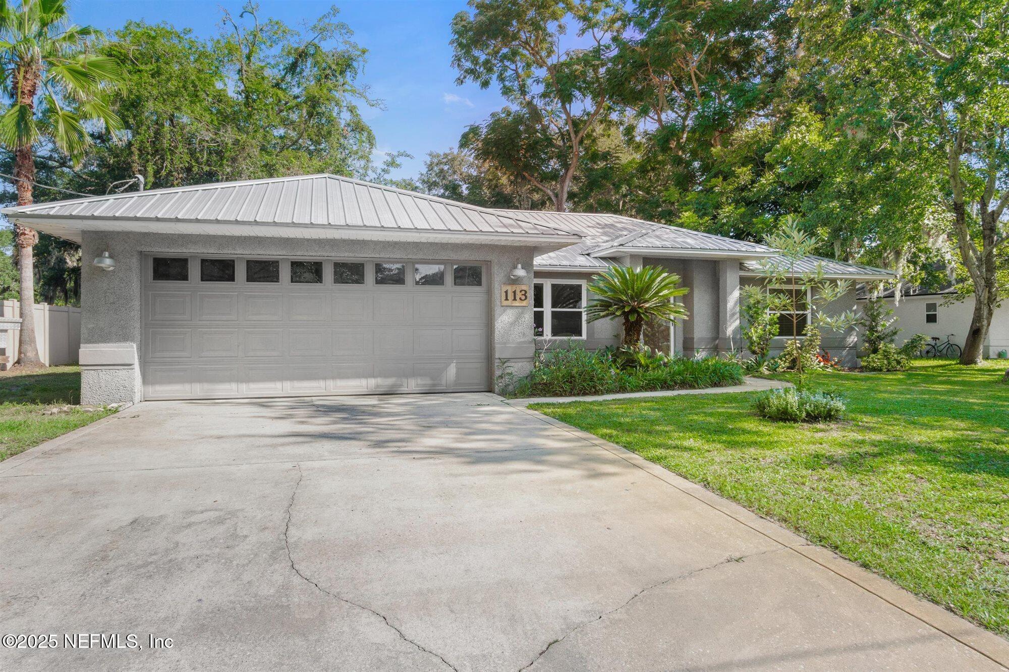 113 MOHEGAN Road