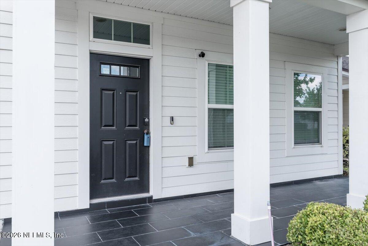 13822 HARLOWTON Avenue