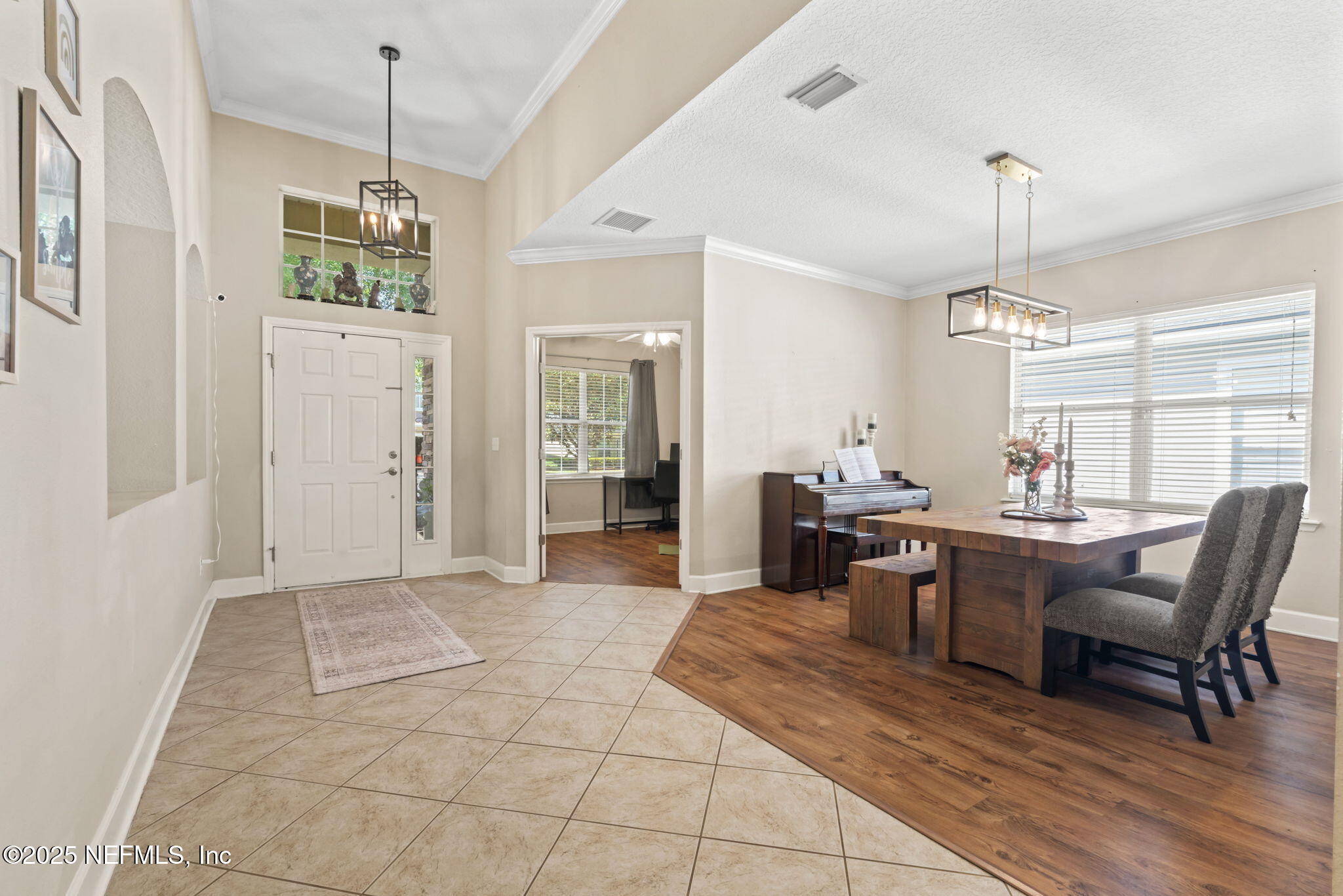 5997 WIND CAVE Lane
