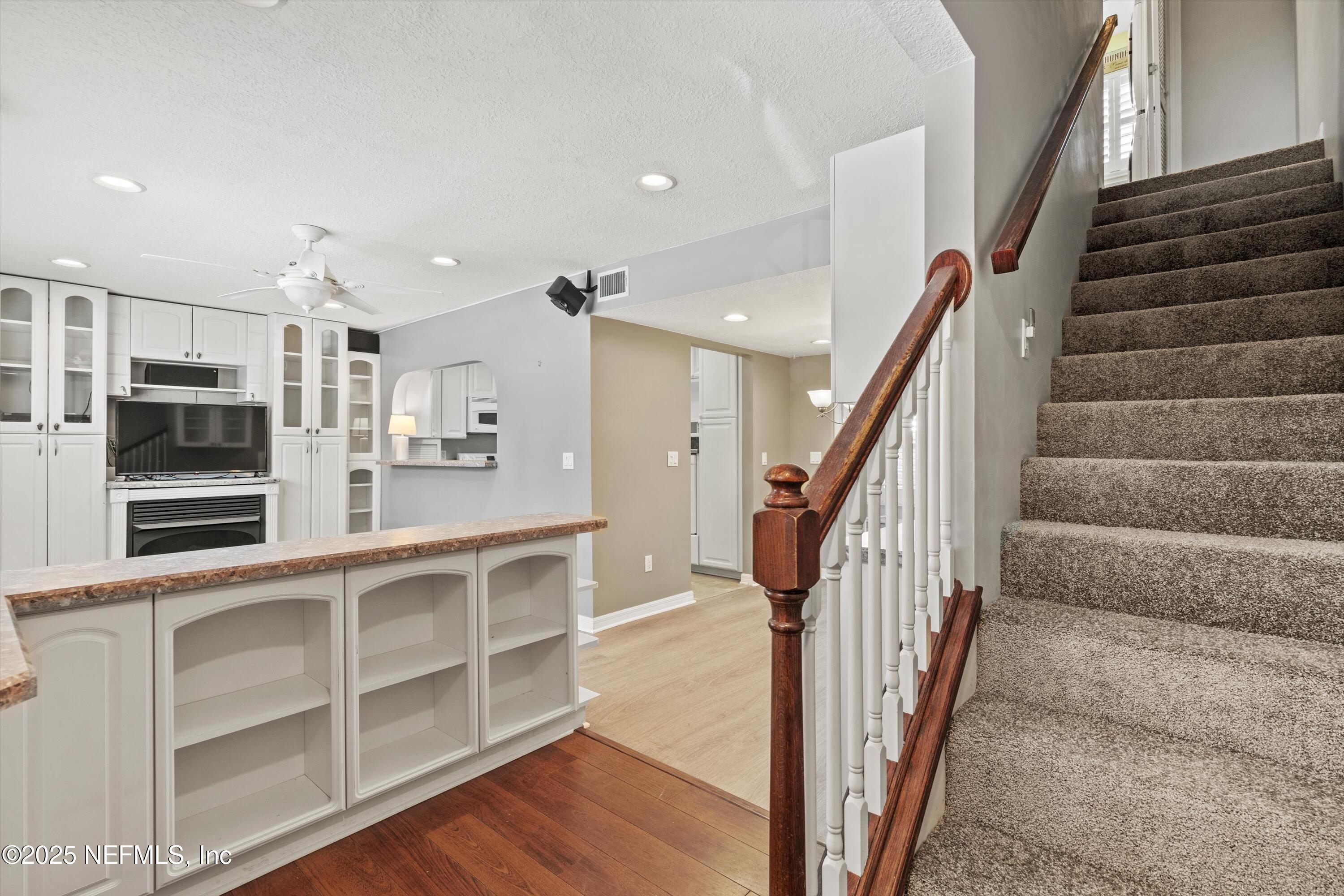 1409 4TH Street N