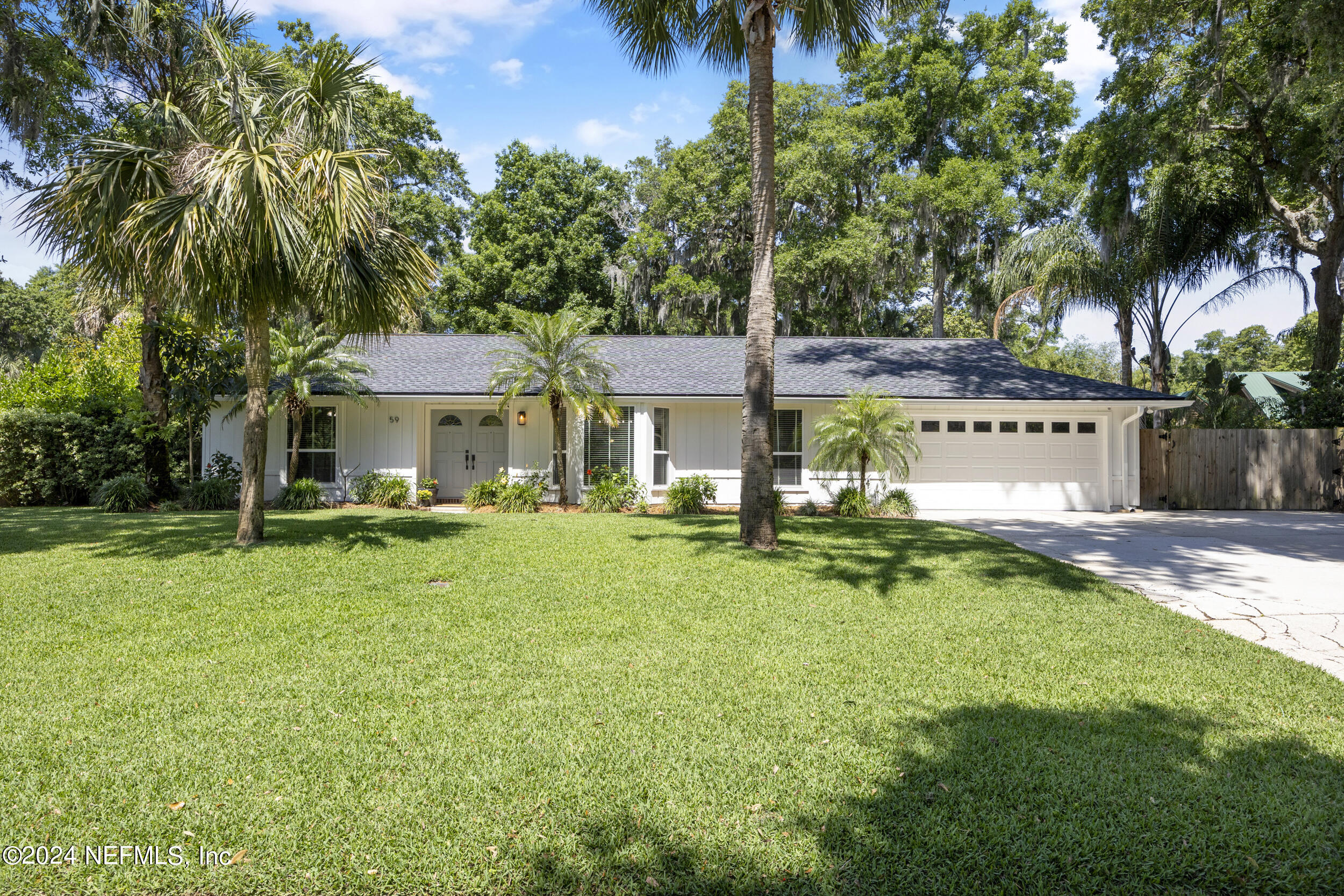 Jacksonville Beach, FL home for sale located at 59 Oakwood Road, Jacksonville Beach, FL 32250