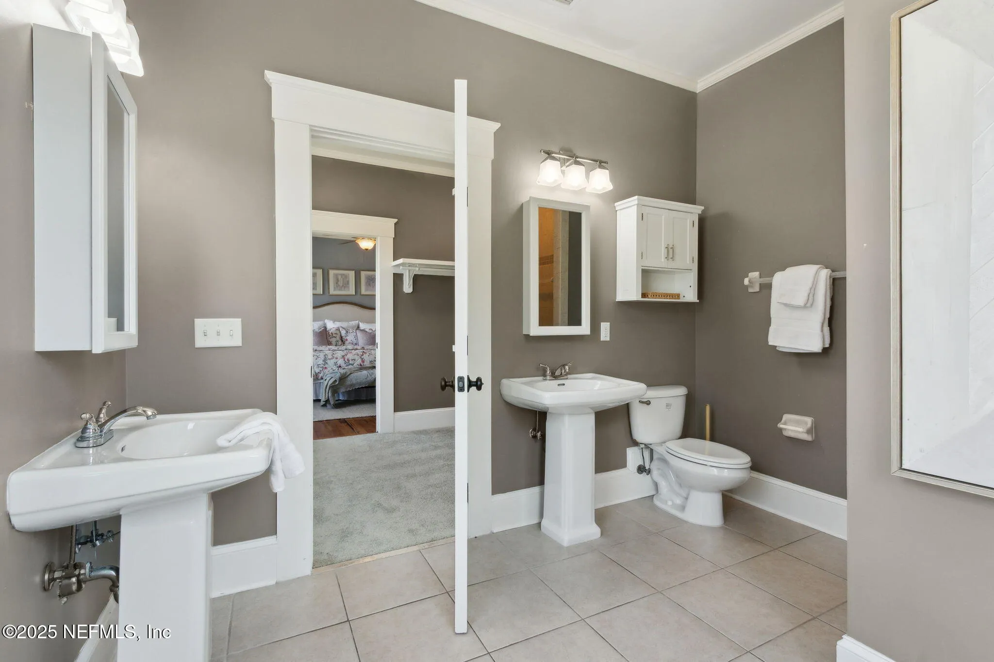 Jacksonville, Florida 32204, United States, 5 Bedrooms Bedrooms, ,5 BathroomsBathrooms,Residential,Pending,213604