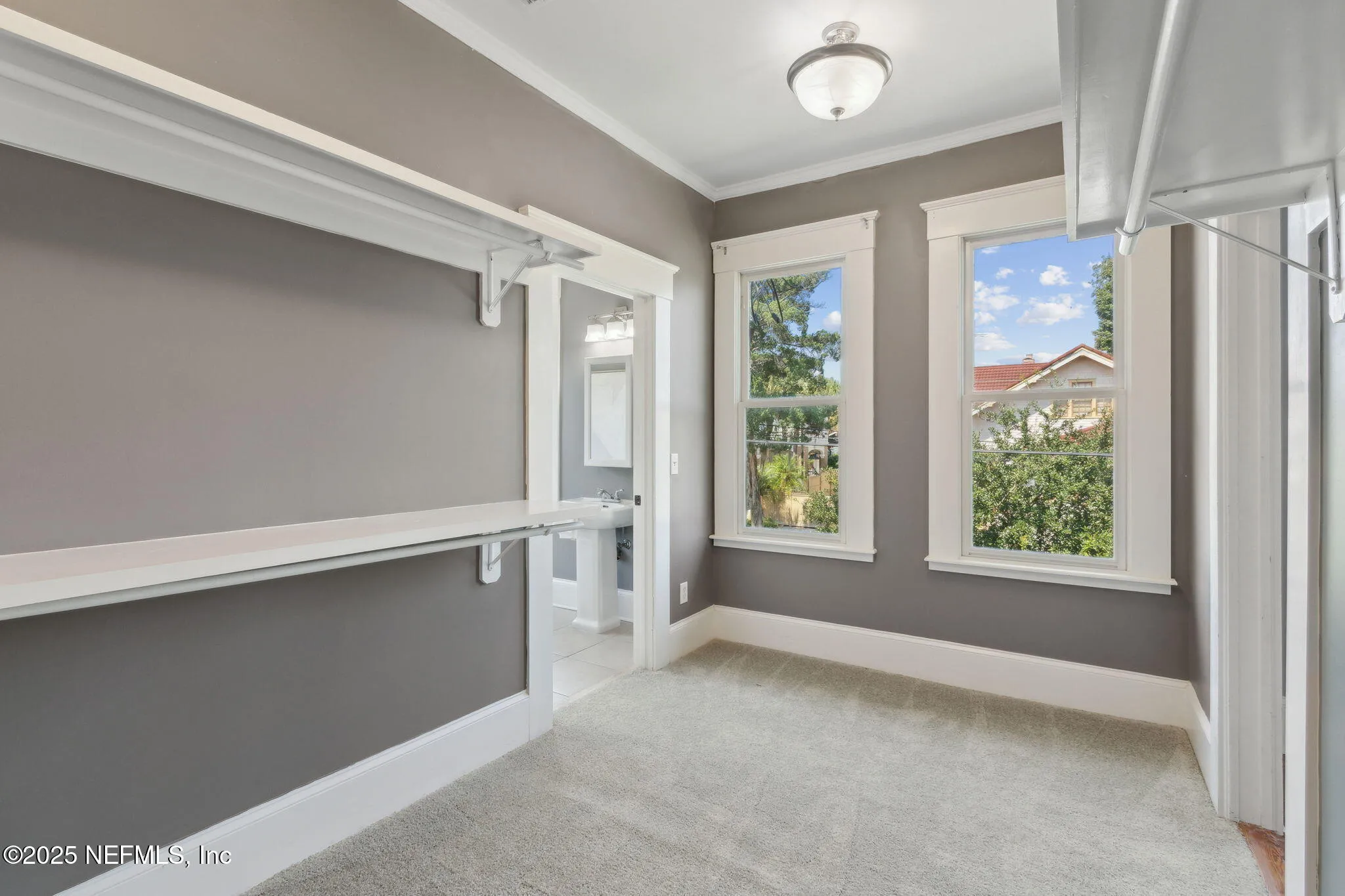 Jacksonville, Florida 32204, United States, 5 Bedrooms Bedrooms, ,5 BathroomsBathrooms,Residential,Pending,213604