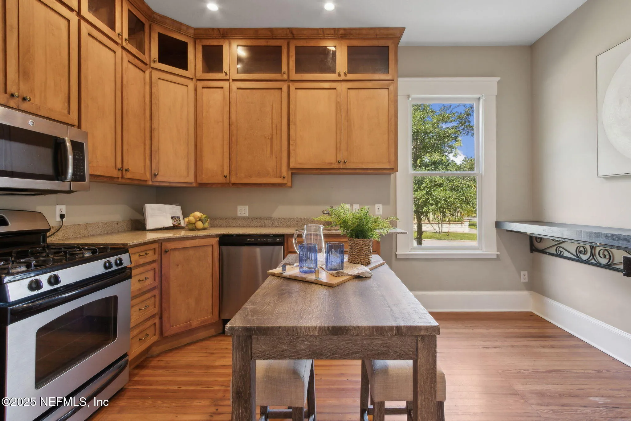 Jacksonville, Florida 32204, United States, 5 Bedrooms Bedrooms, ,5 BathroomsBathrooms,Residential,Pending,213604