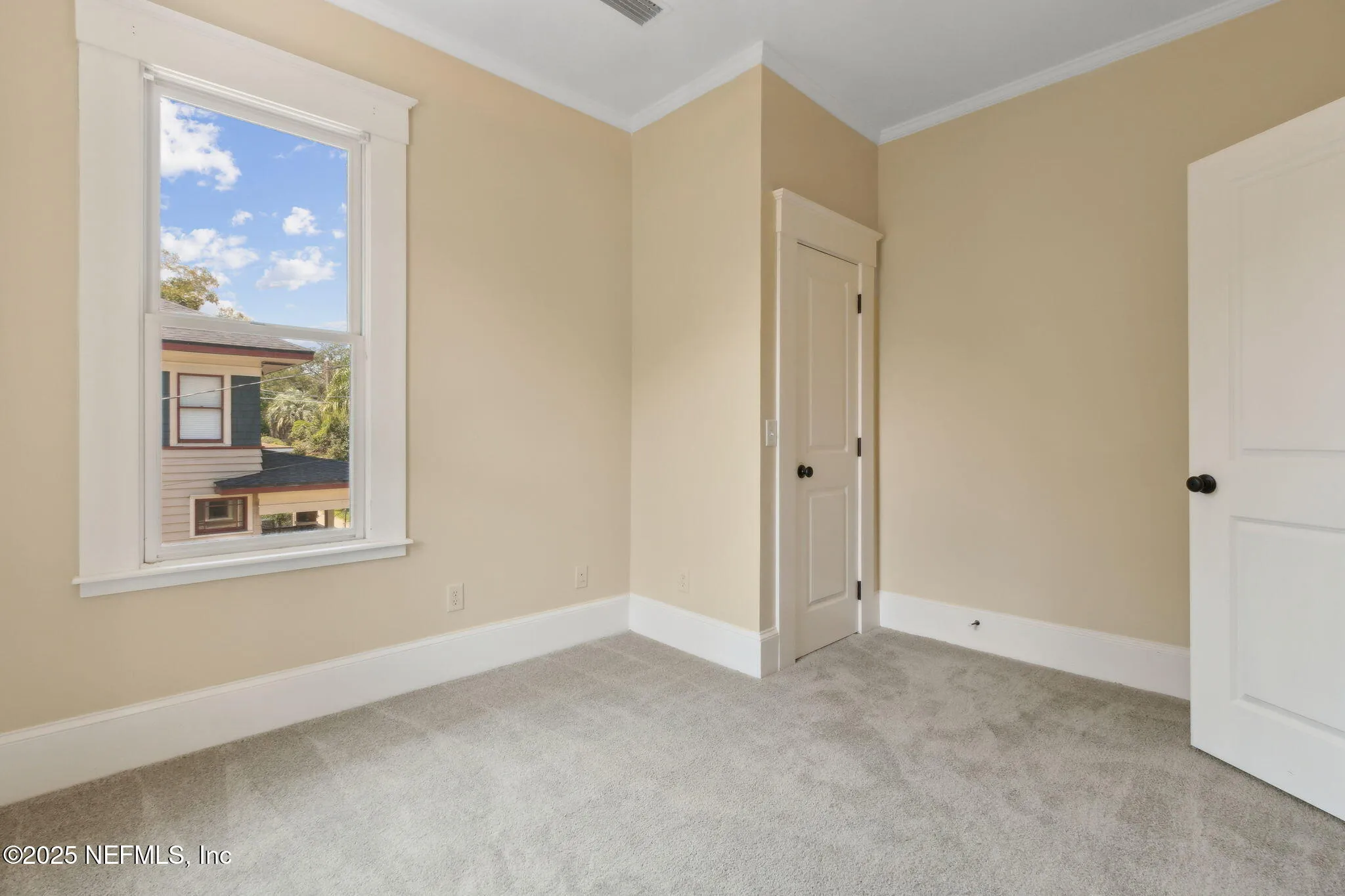 Jacksonville, Florida 32204, United States, 5 Bedrooms Bedrooms, ,5 BathroomsBathrooms,Residential,Pending,213604