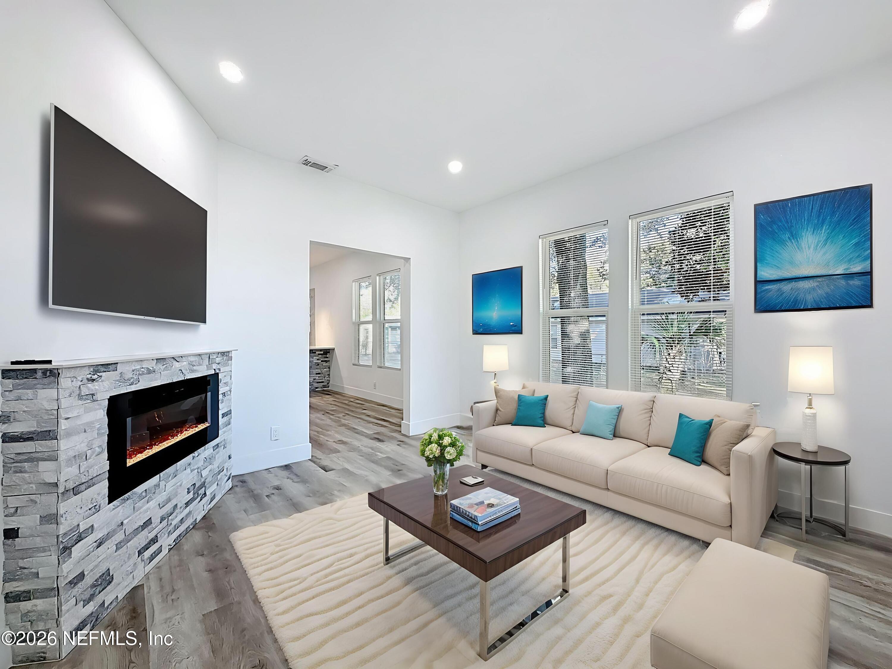 644 WILLOW BRANCH Avenue