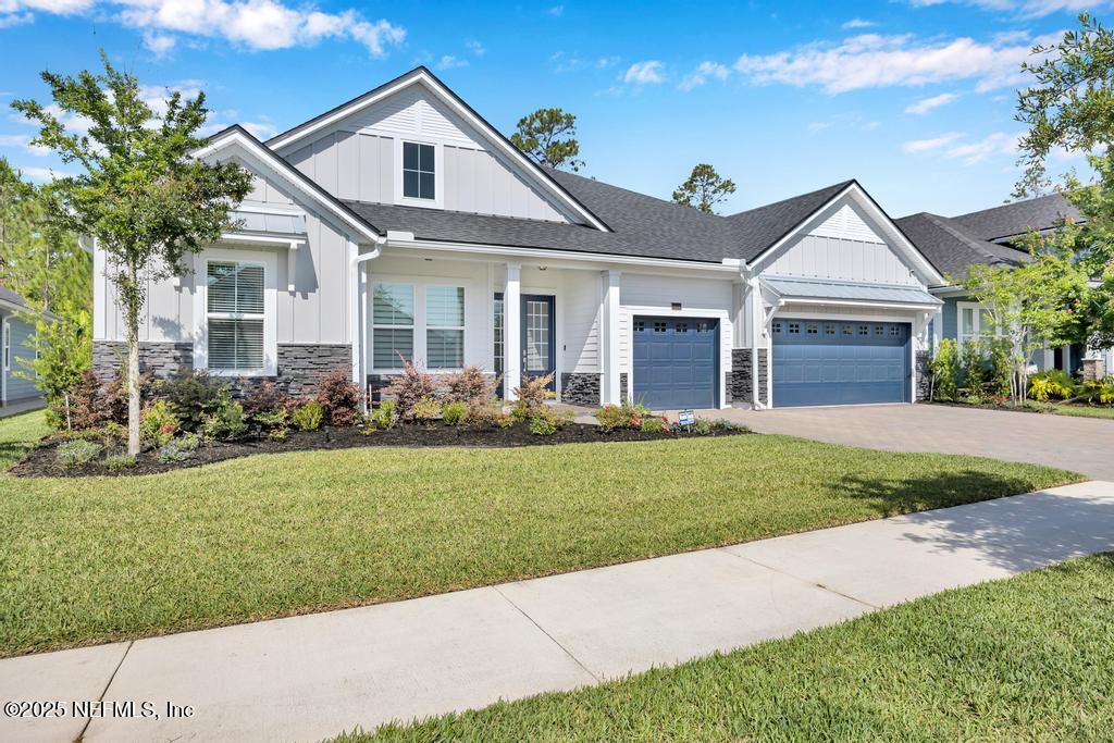 323 GLENNEYRE Circle