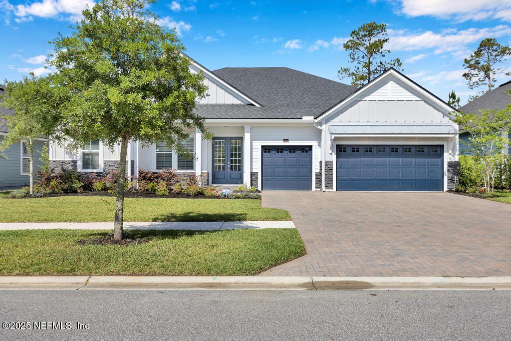 323 GLENNEYRE Circle