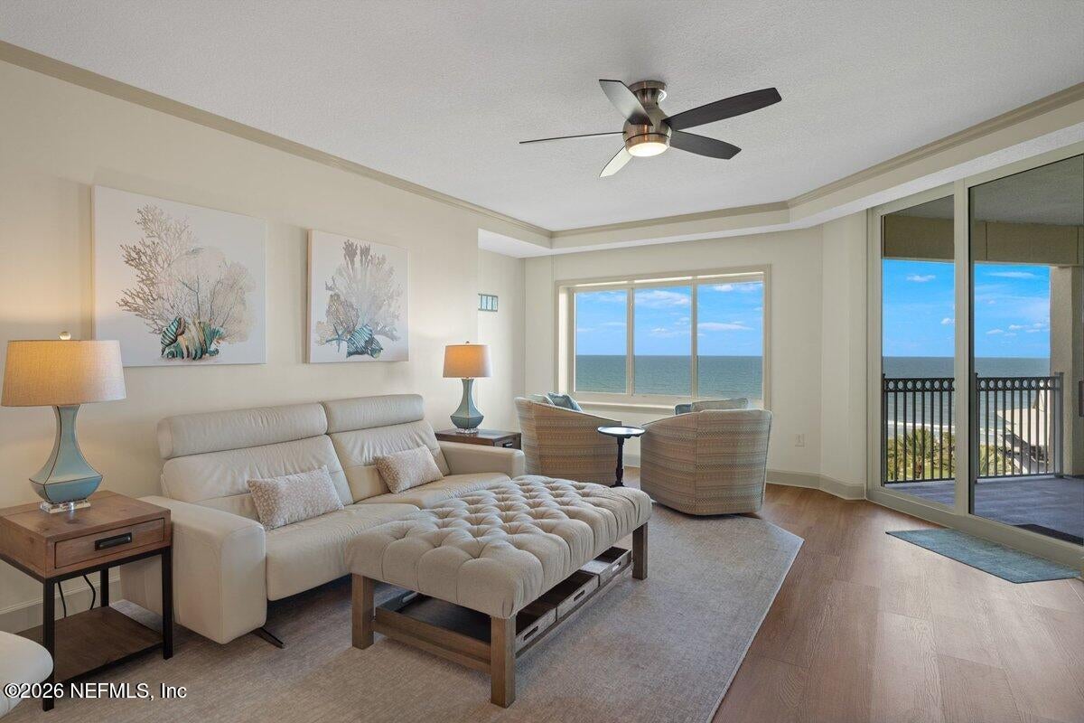 200 OCEAN CREST Drive 713