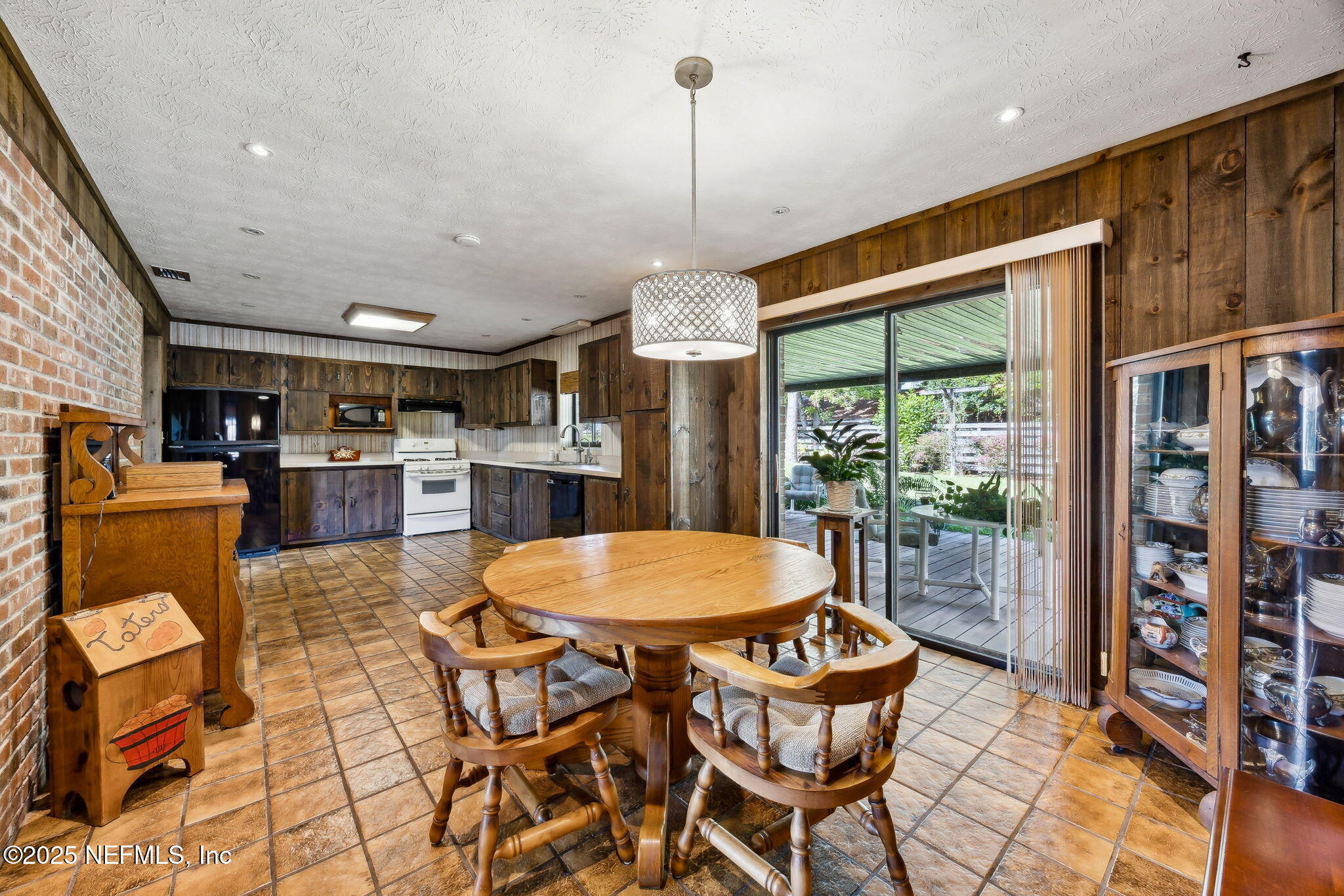 96111 PIRATES BLUFF Road