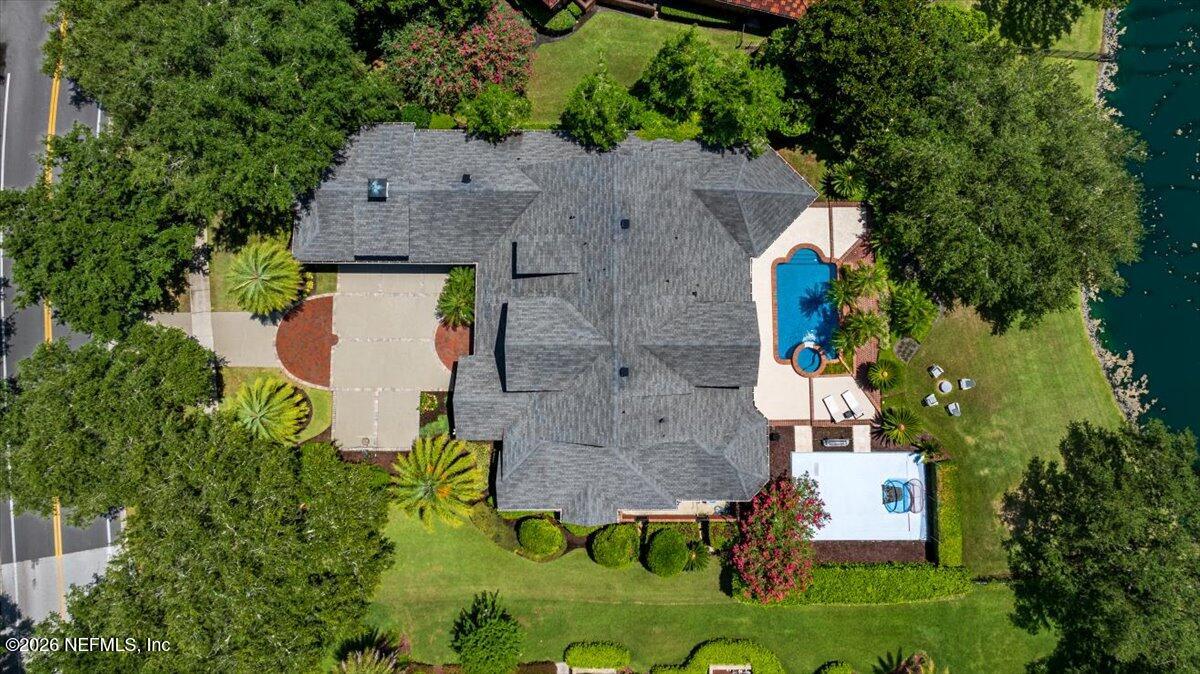 1170 REGISTRY Boulevard