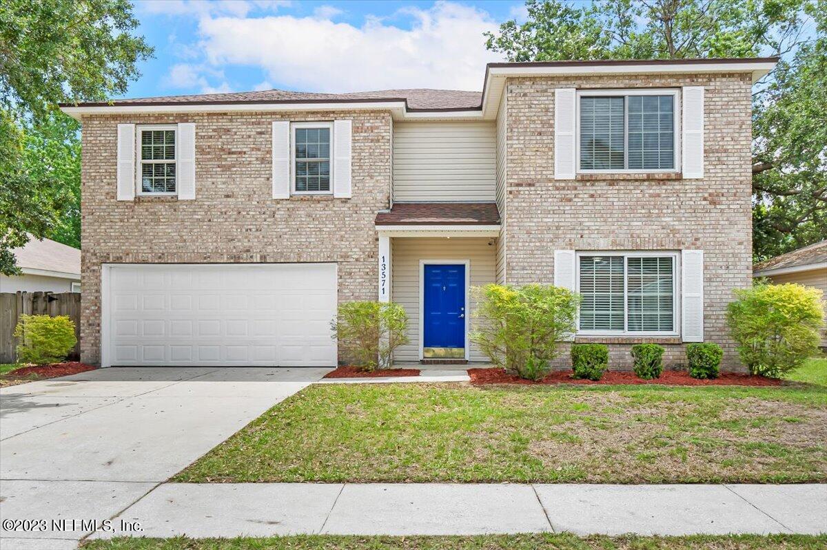 Jacksonville, FL home for sale located at 13571 Ashford Wood Court W, Jacksonville, FL 32218