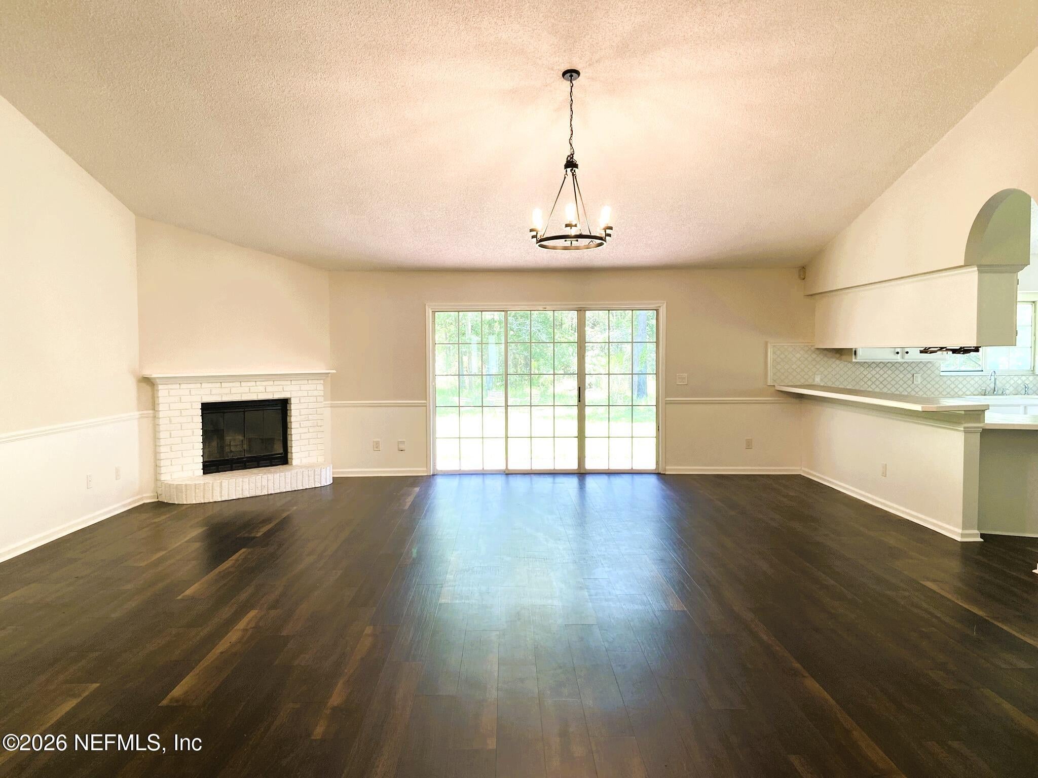 713 CHESSWOOD Court