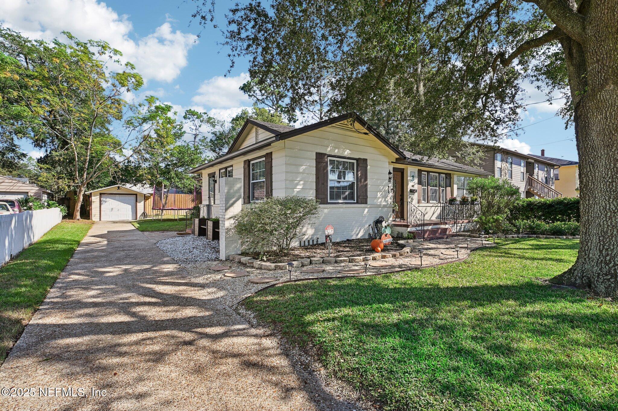 1523 NICHOLSON Road