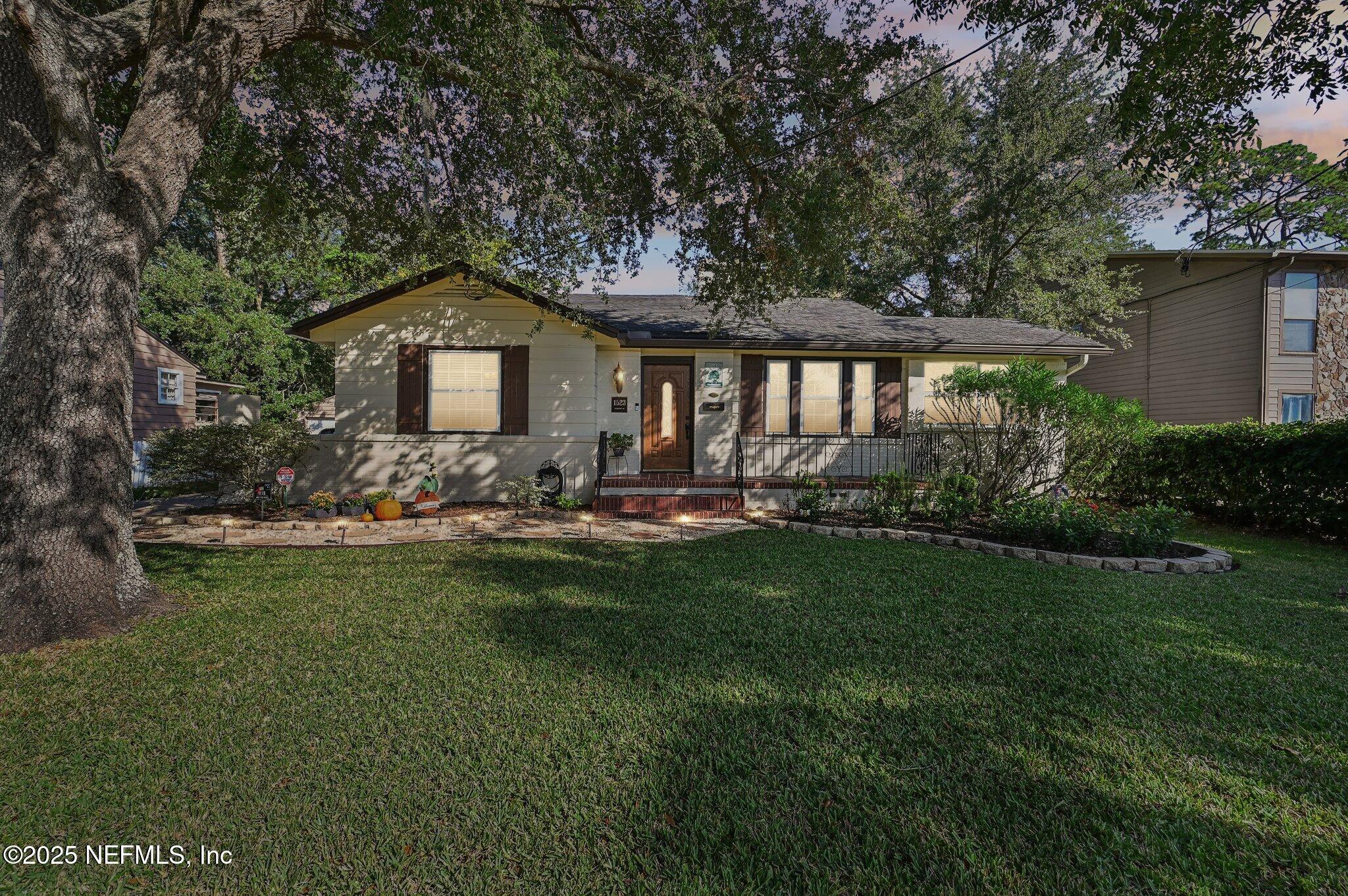 1523 NICHOLSON Road