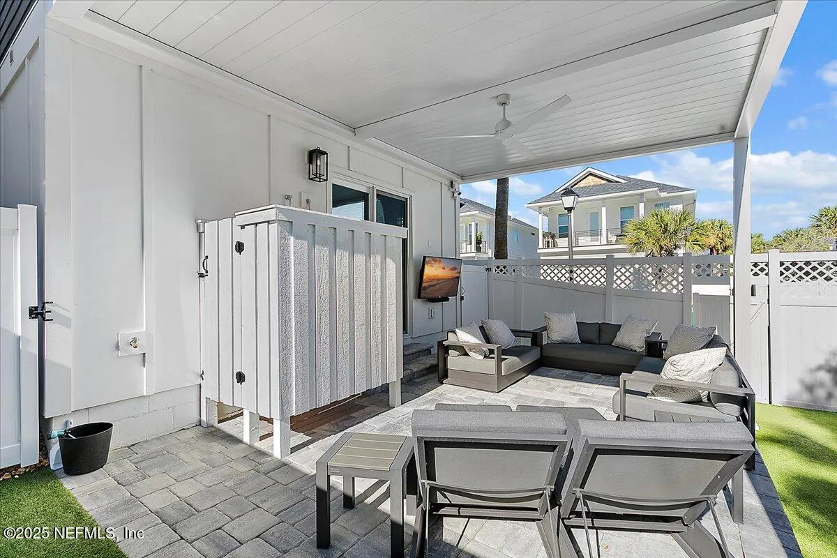 Jacksonville Beach, Florida 32250, United States, 4 Bedrooms Bedrooms, ,3 BathroomsBathrooms,Residential,Active,79065