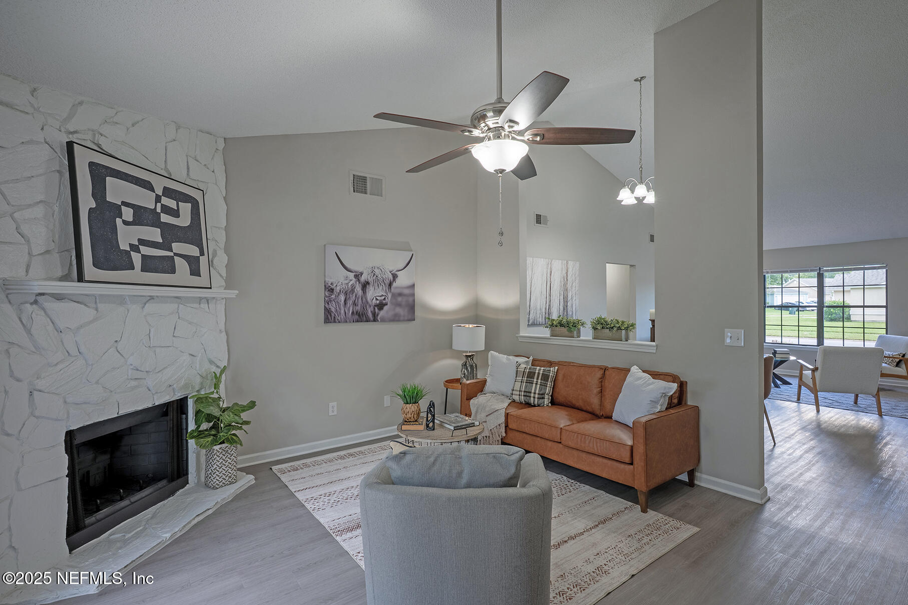 918 ARIES Road W