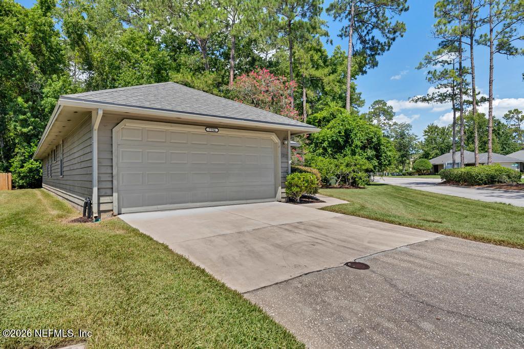 7594 BAYMEADOWS Circle W