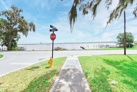 A home in Palatka