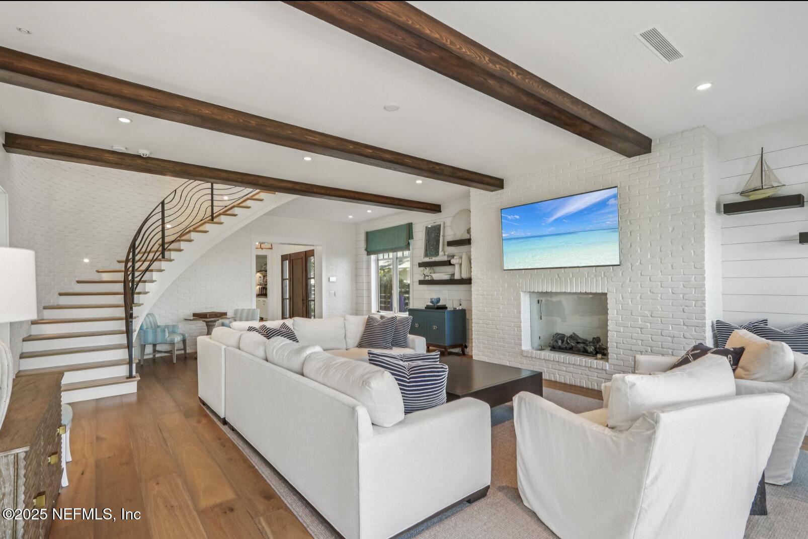 3929 DUVAL Drive