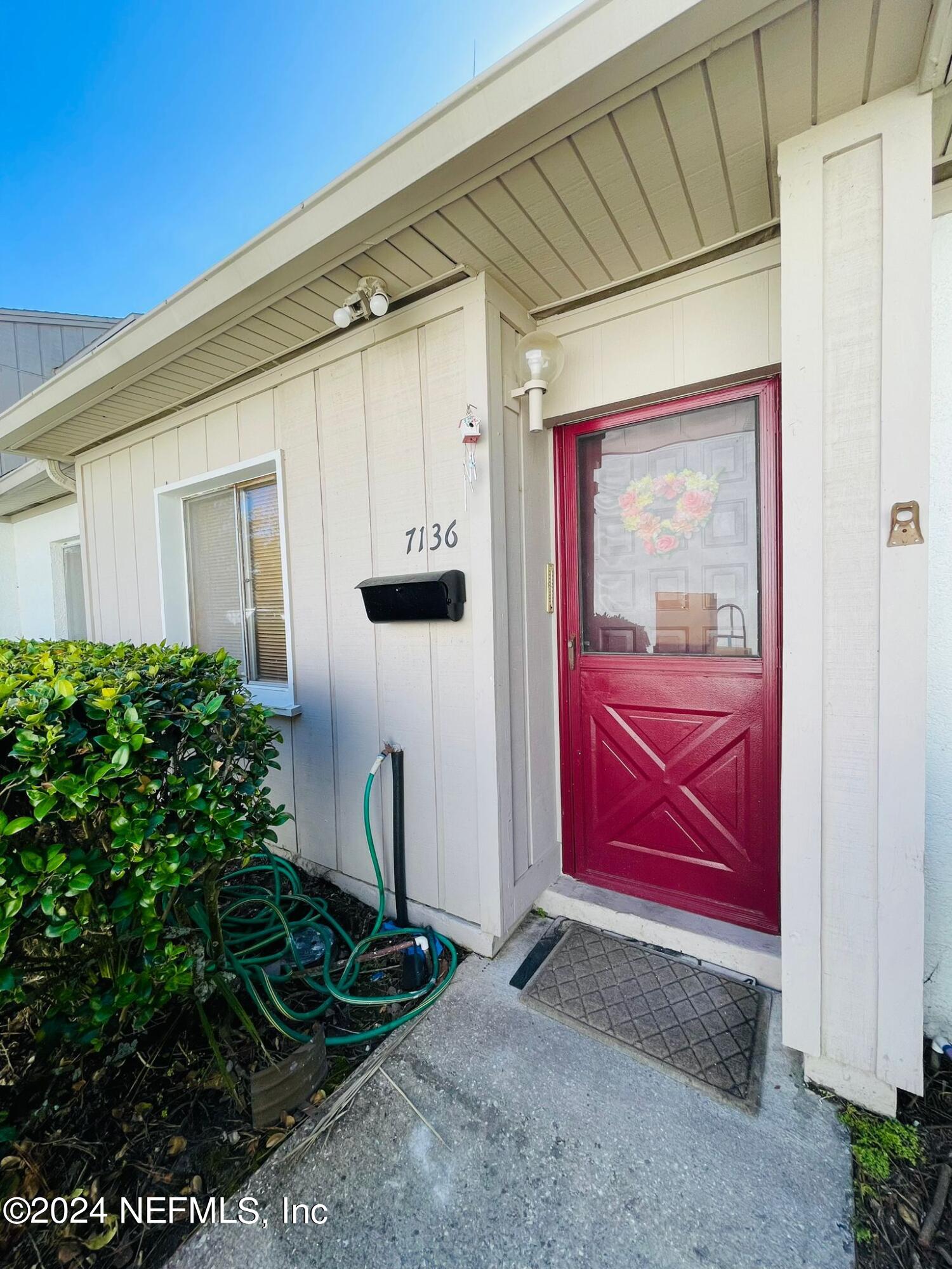Jacksonville, FL home for sale located at 7136 Cypress Cove Road Unit 42, Jacksonville, FL 32244