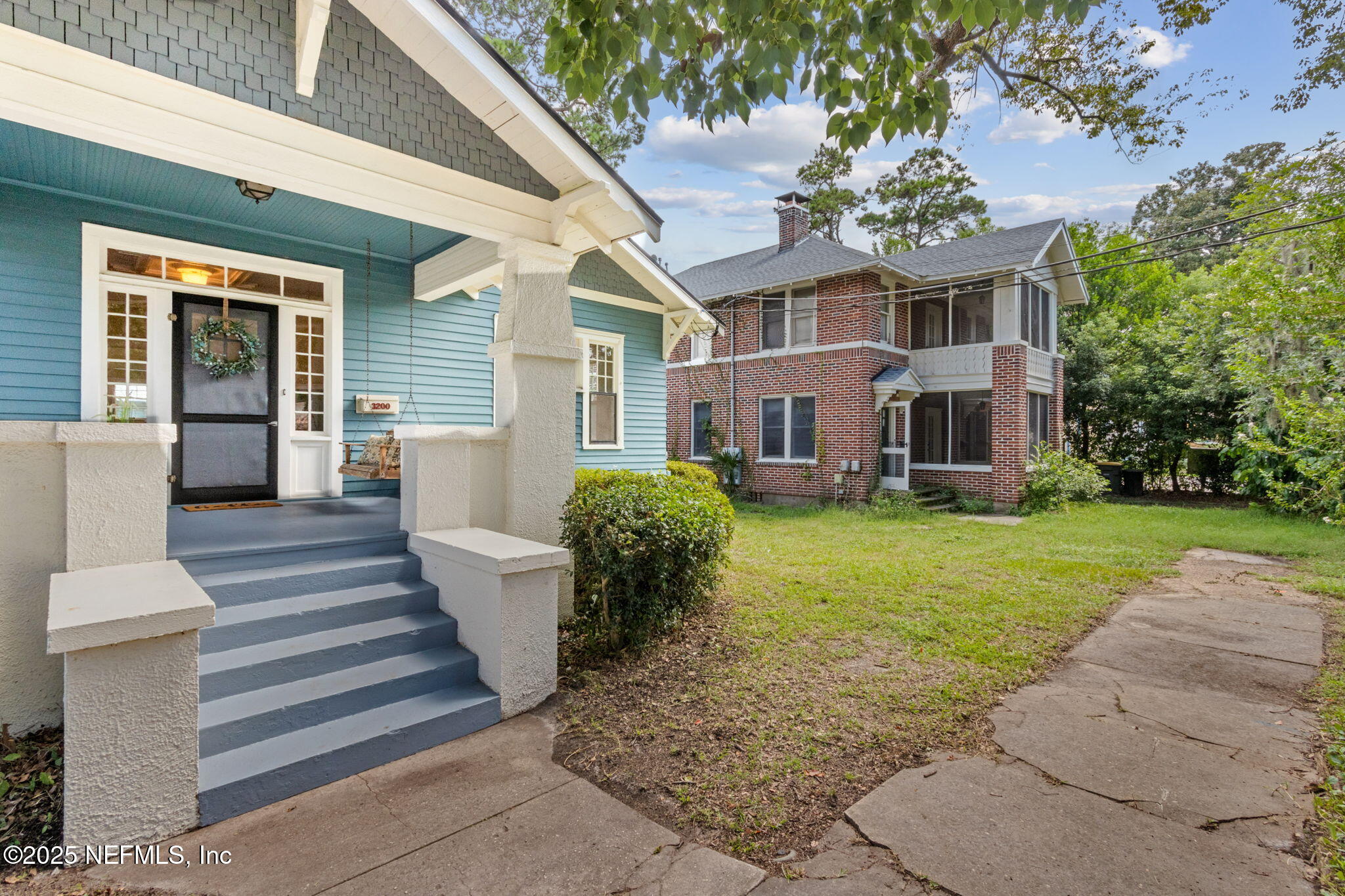 3200 HERSCHEL Street