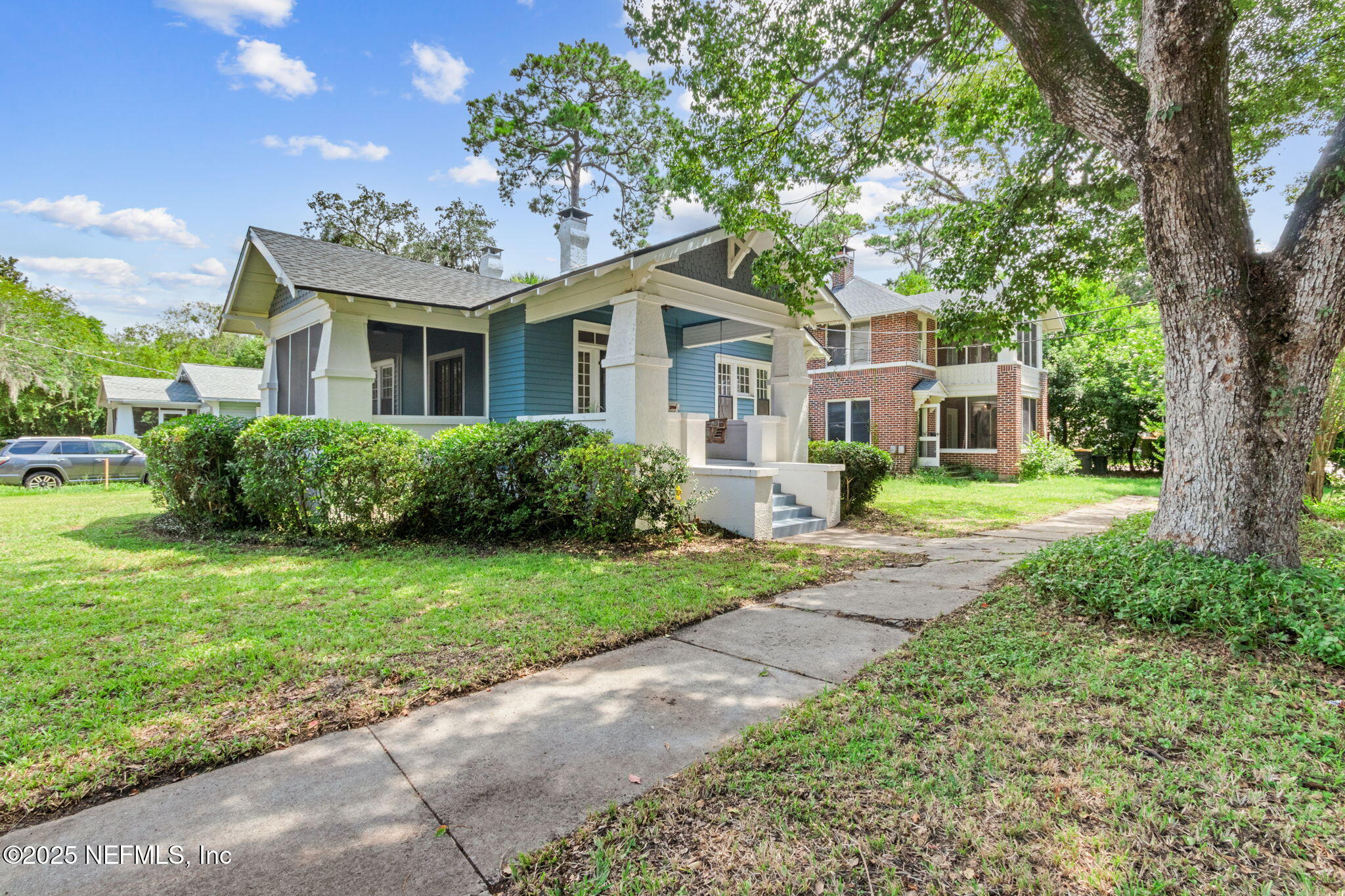 3200 HERSCHEL Street