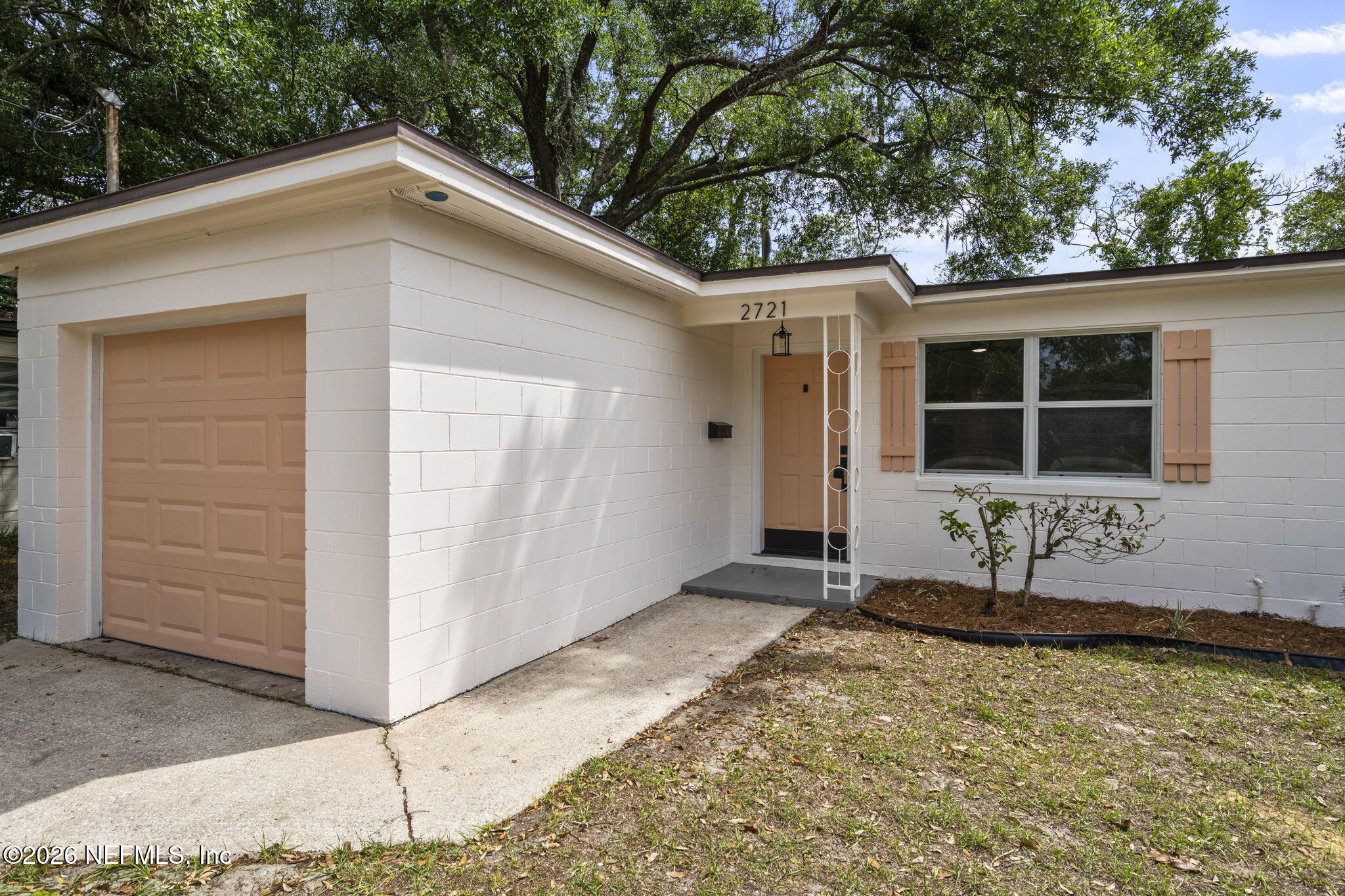 2721 LANSDOWNE Drive