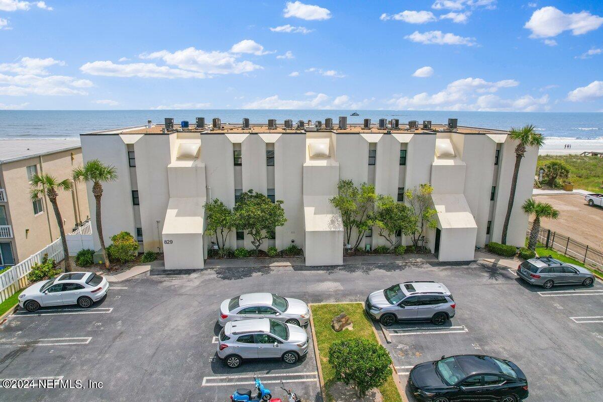 Jacksonville Beach, FL home for sale located at 829 1st Street Unit 2-E, Jacksonville Beach, FL 32250