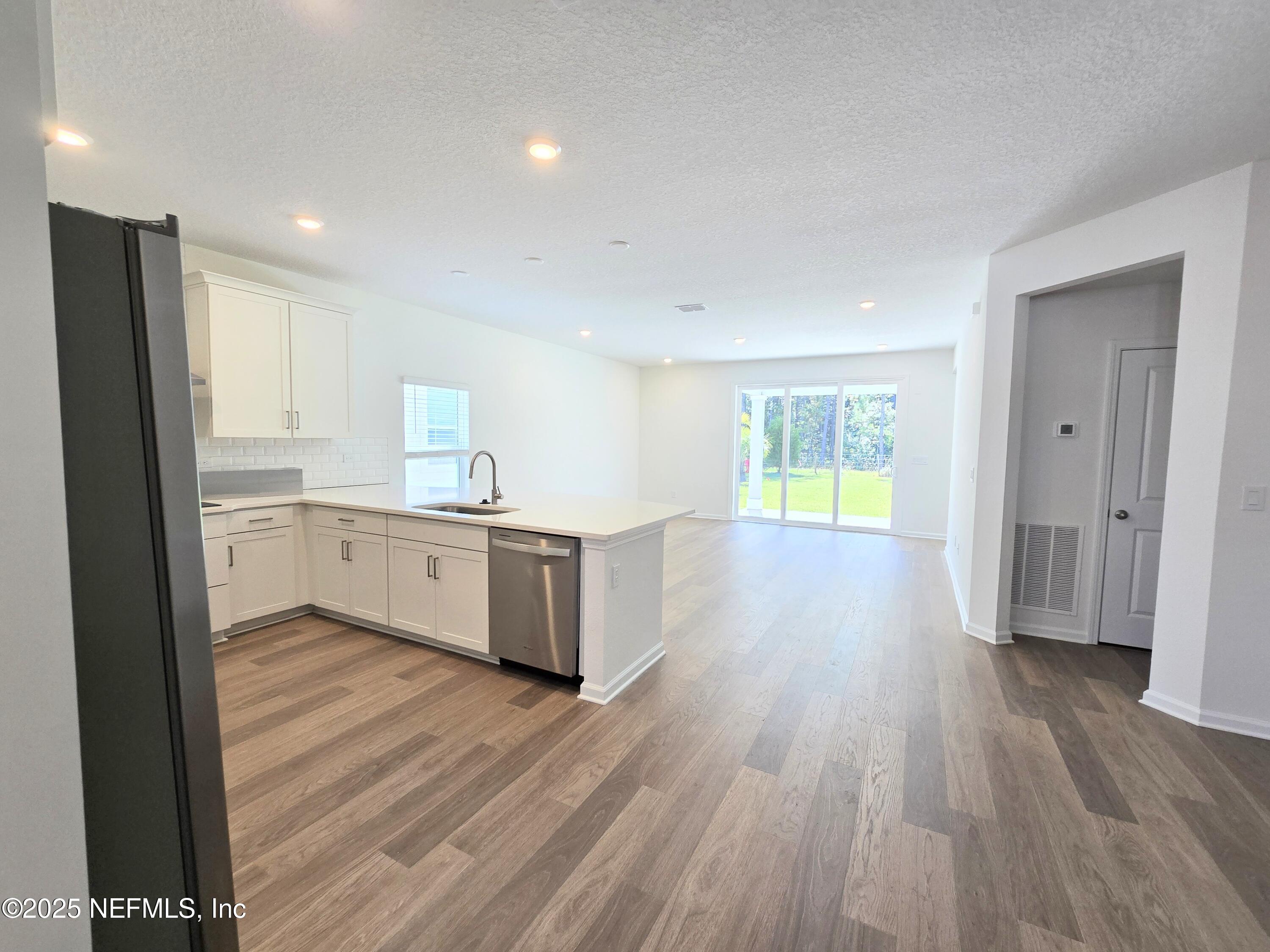 3494 AMERICANA Drive