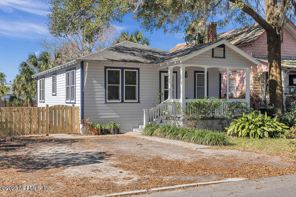 St Augustine, FL home for sale located at 60 Weeden Street, St Augustine, FL 32084
