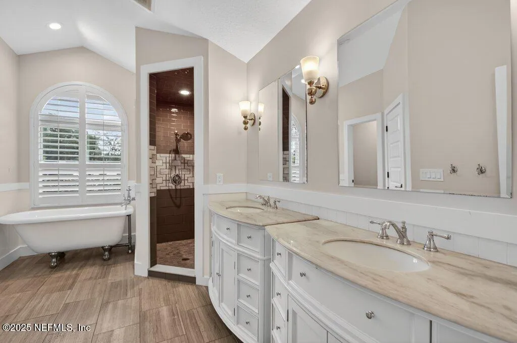 Jacksonville Beach, Florida, 32250, United States, 4 Bedrooms Bedrooms, ,2 BathroomsBathrooms,Residential,Active,2001601