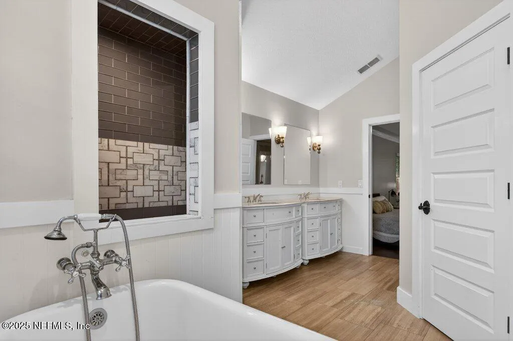 Jacksonville Beach, Florida, 32250, United States, 4 Bedrooms Bedrooms, ,2 BathroomsBathrooms,Residential,Active,2001601