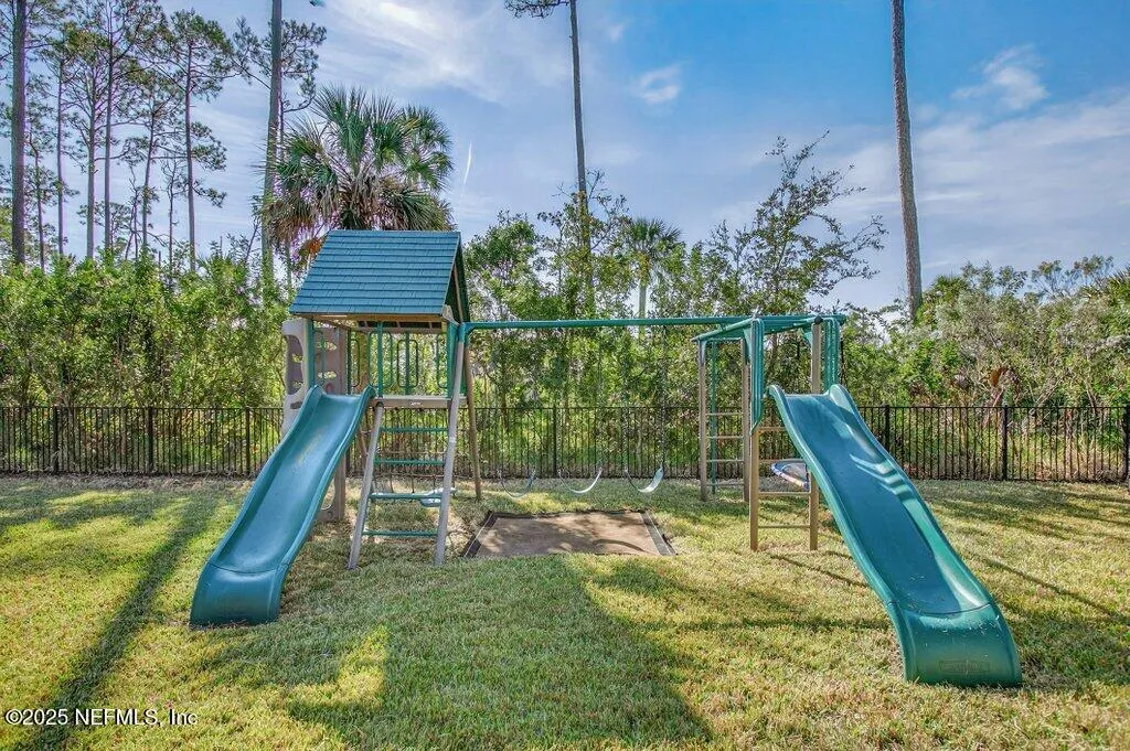 Jacksonville Beach, Florida, 32250, United States, 4 Bedrooms Bedrooms, ,2 BathroomsBathrooms,Residential,Active,2001601