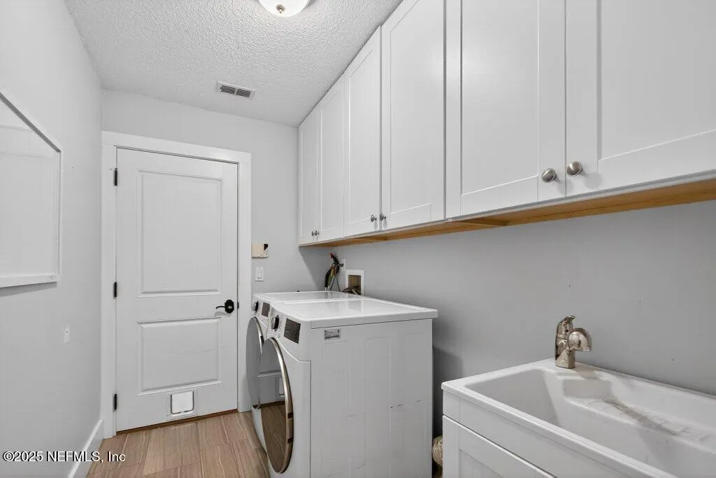 Jacksonville Beach, Florida, 32250, United States, 4 Bedrooms Bedrooms, ,2 BathroomsBathrooms,Residential,Active,2001601