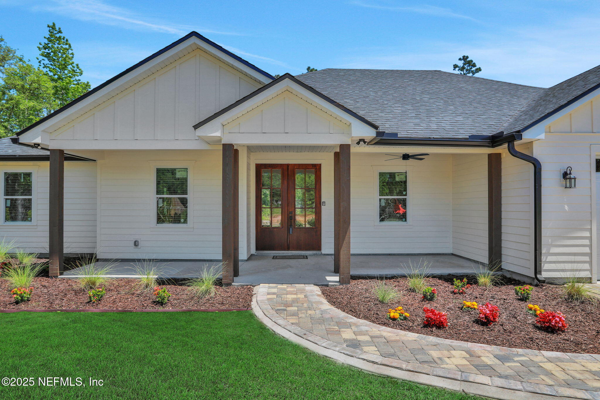 44024 BREEZY Lane