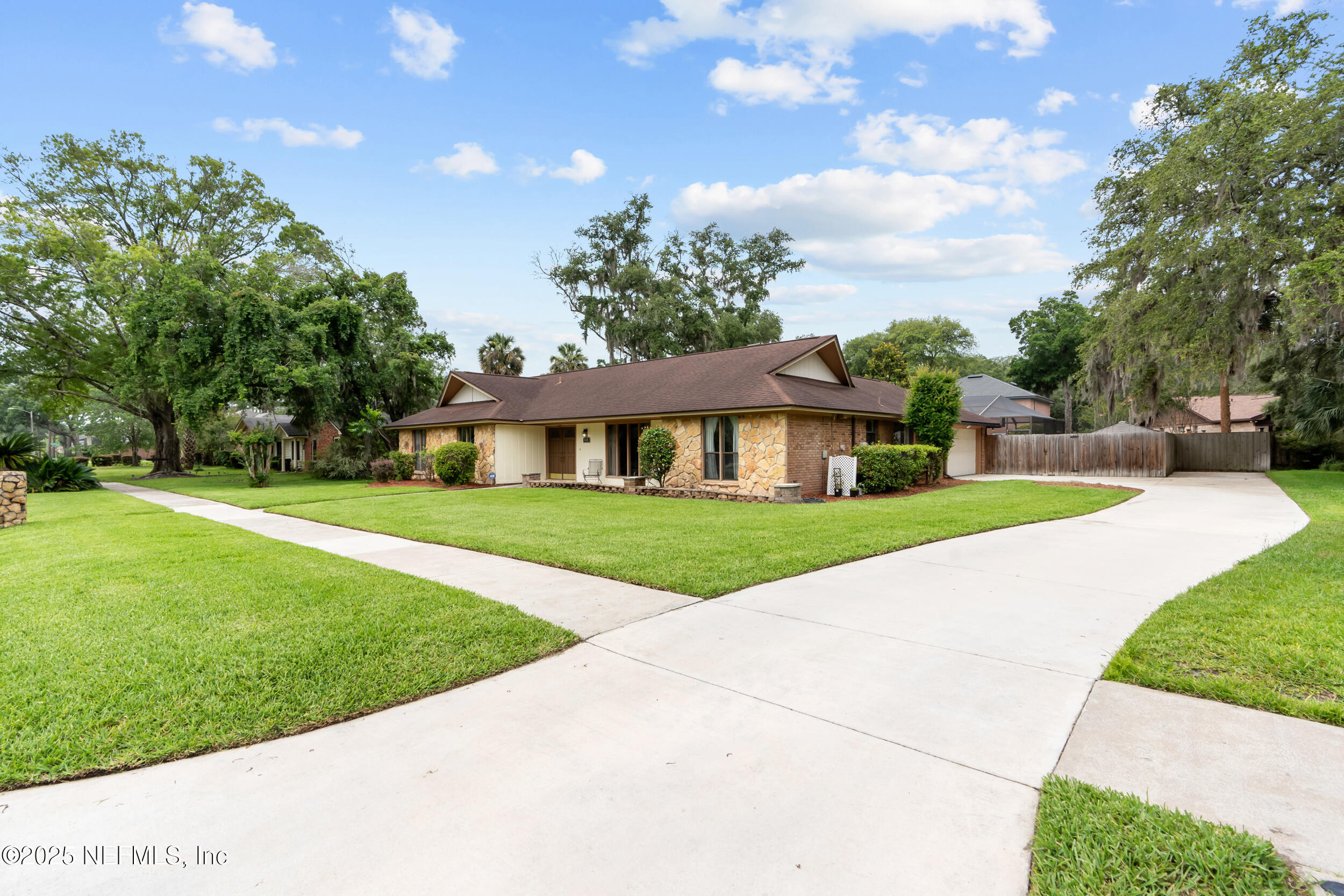 4420 FERN CREEK Drive