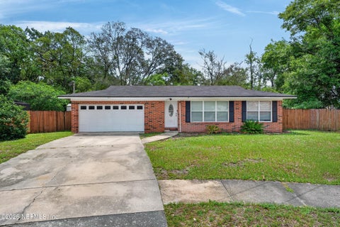 Photo of 6191 HILL VIEW Court, Jacksonville, FL 32244 (MLS # 2152482)