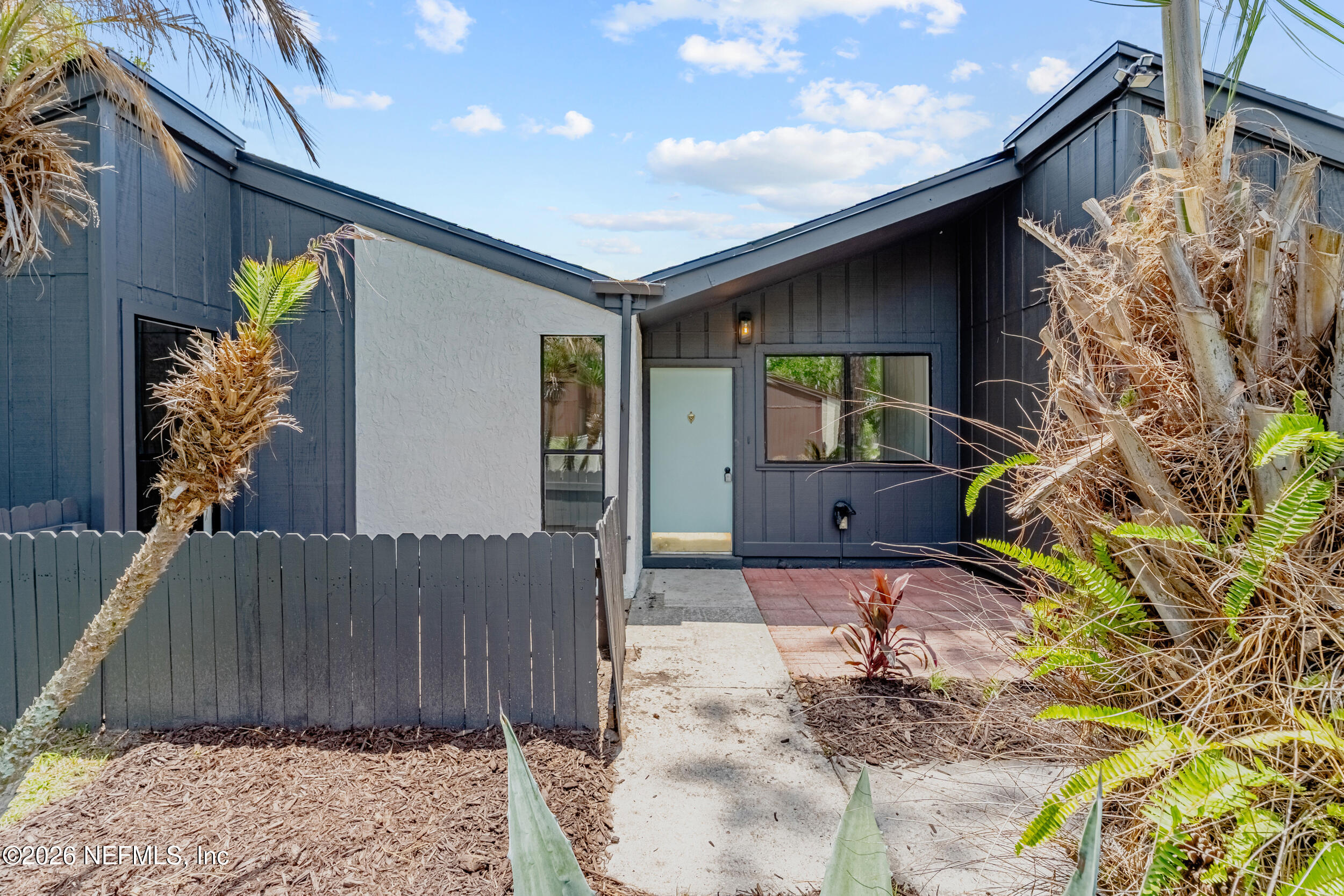 2519 WHISPERING WOODS Boulevard 3