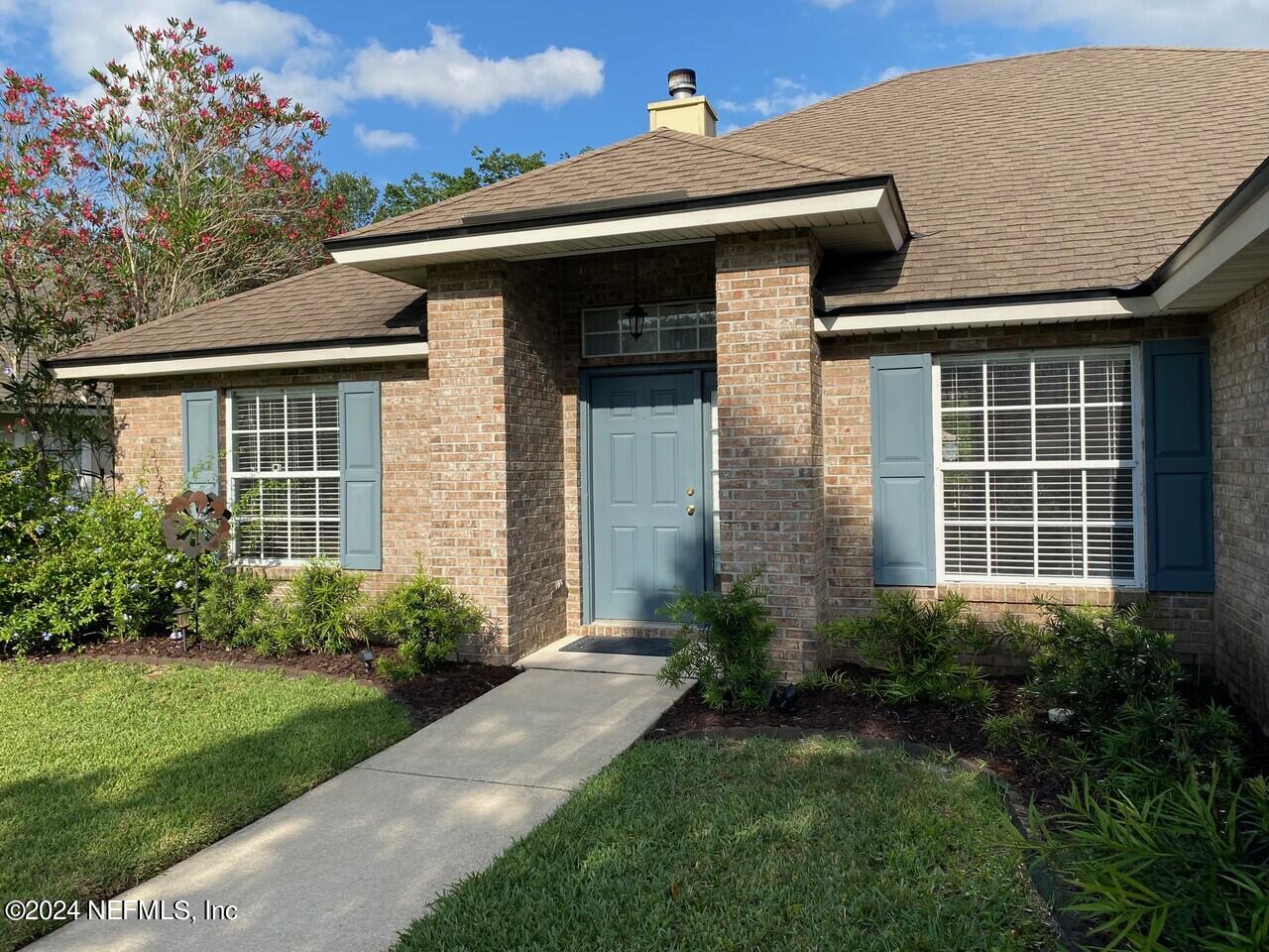 St Johns, FL home for sale located at 136 Dragonfly Drive, St Johns, FL 32259