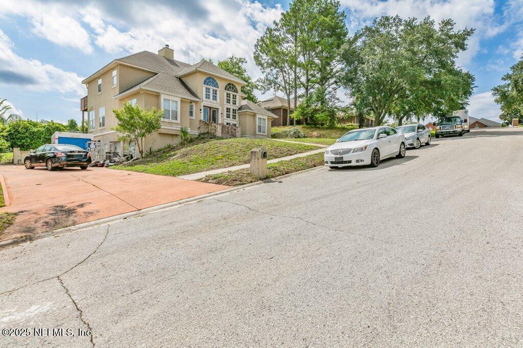 4429 PLEASANT HILL Drive