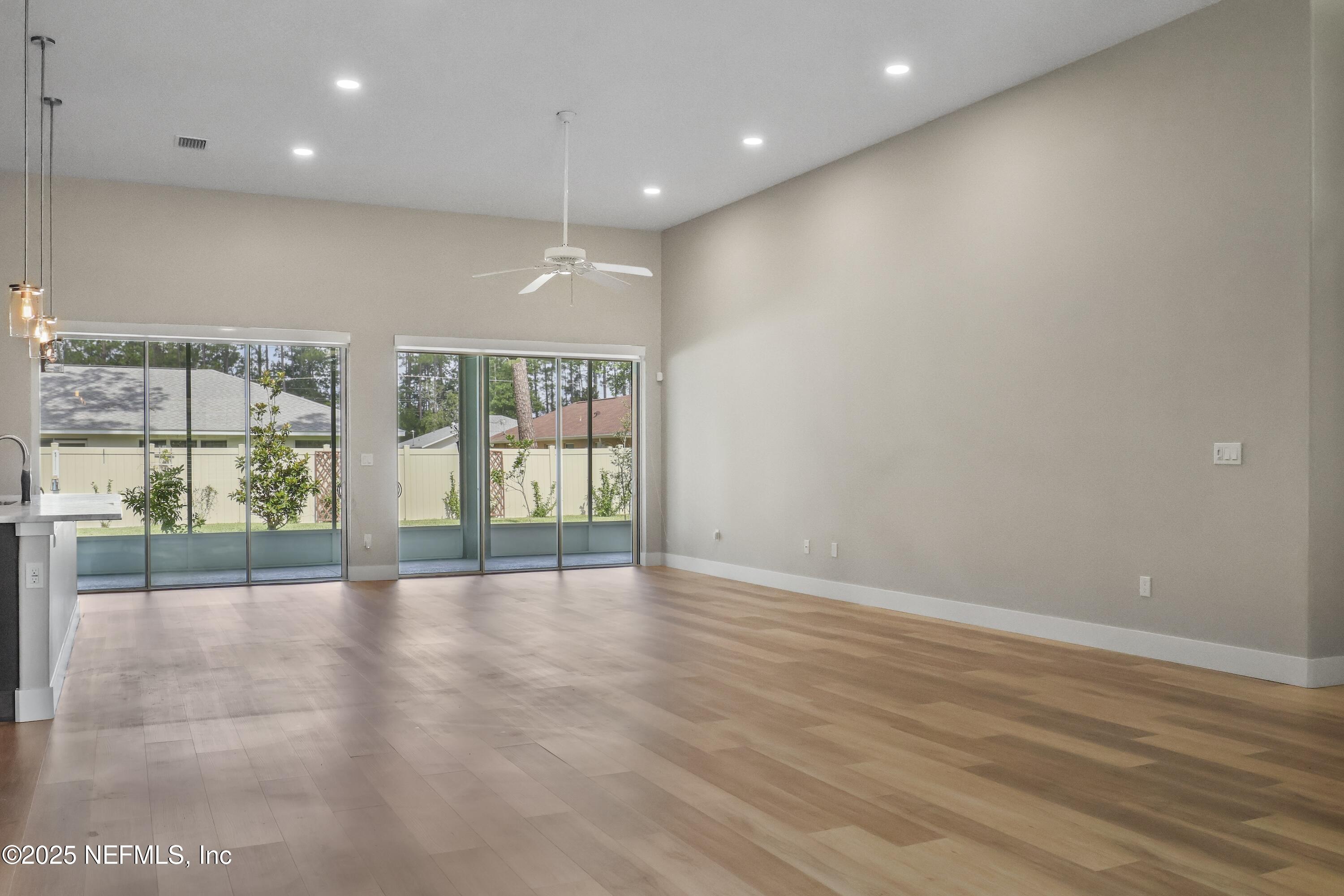 11 WOODSTONE Lane