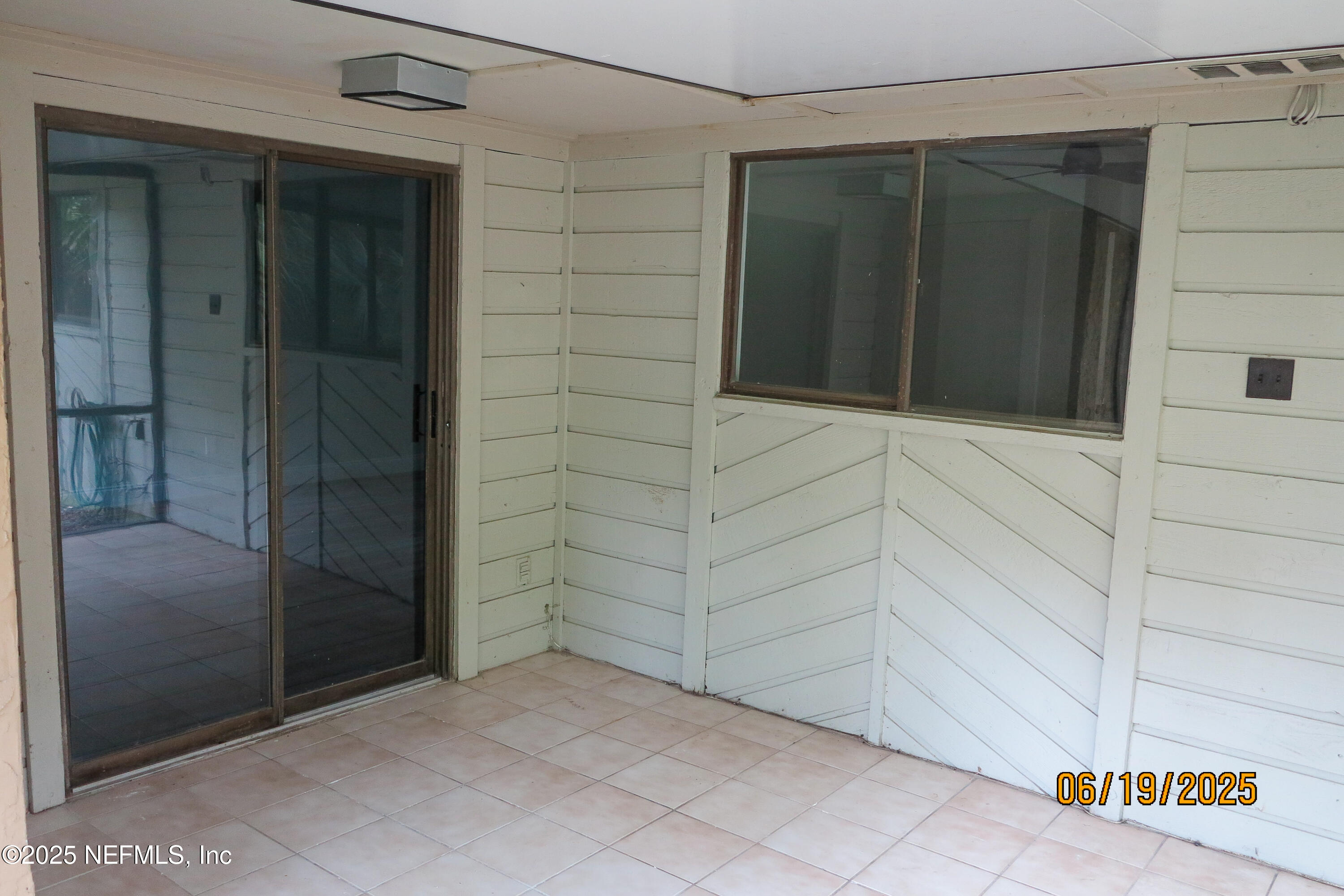 3801 CROWN POINT Road 1332