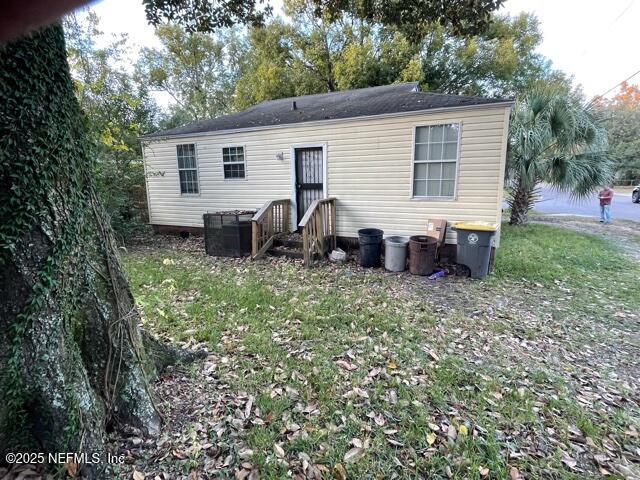 439 CRESTWOOD Street