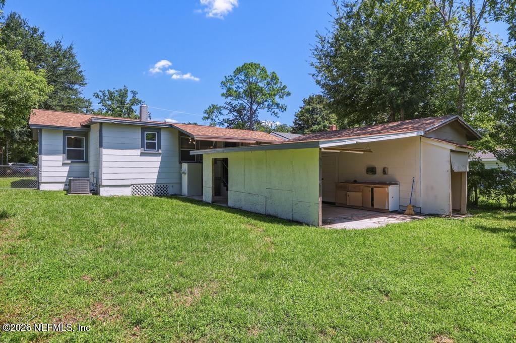4774 LEXINGTON Avenue - Photo 4