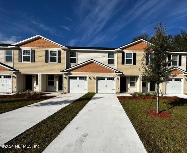 Jacksonville, FL home for sale located at 8212 Halls Hammock Court, Jacksonville, FL 32244