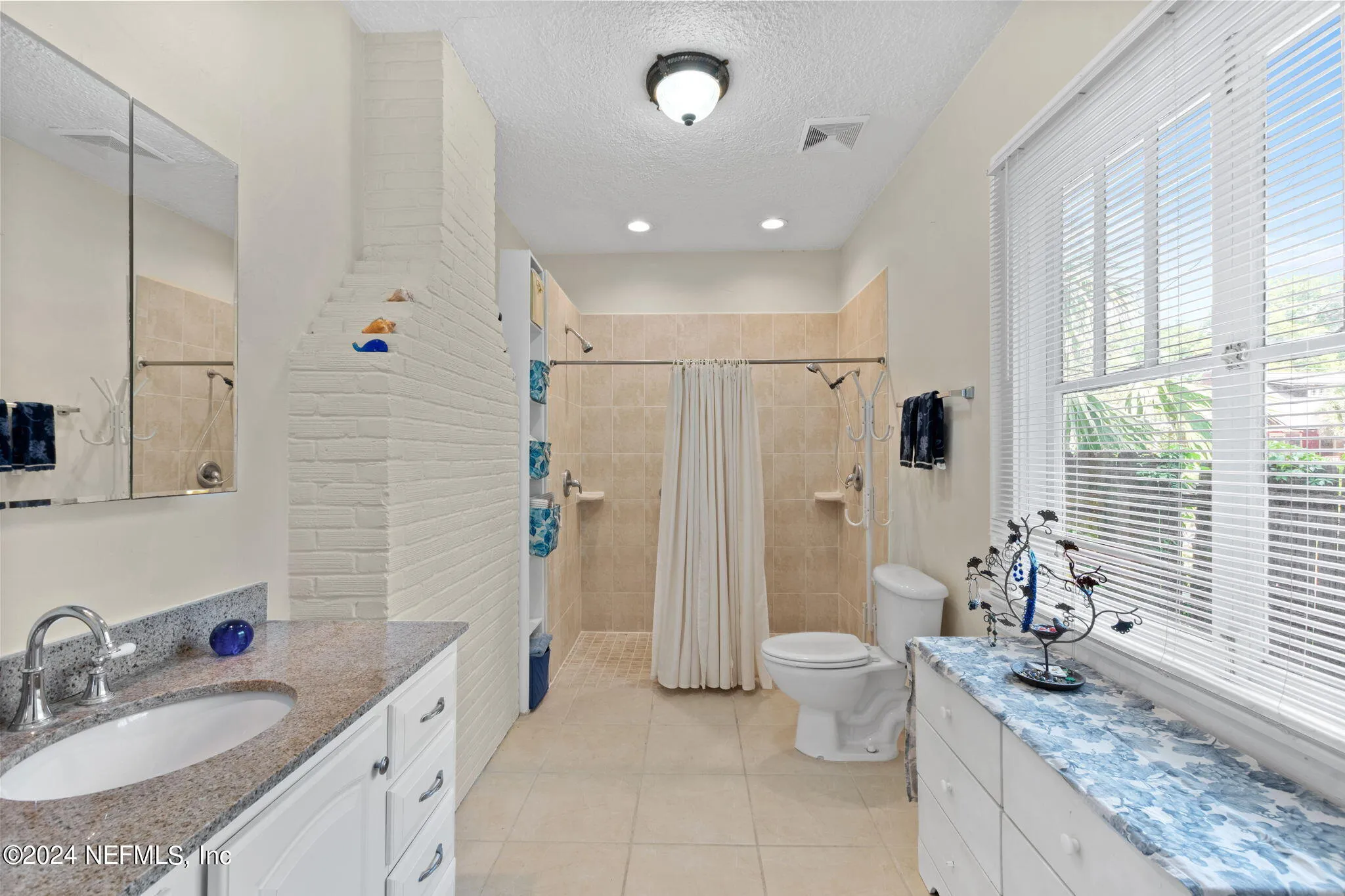 Jacksonville, Florida 32205, United States, 3 Bedrooms Bedrooms, ,2 BathroomsBathrooms,Residential,Active,44098